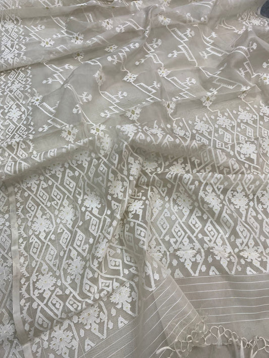 Iivina Tantuj Jamdani sarees Indian saree - Saffronfashionindia