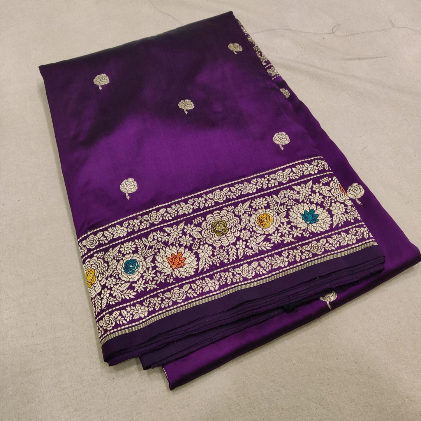 Humera Katan handwoven kadwa saree - Saffronfashionindia