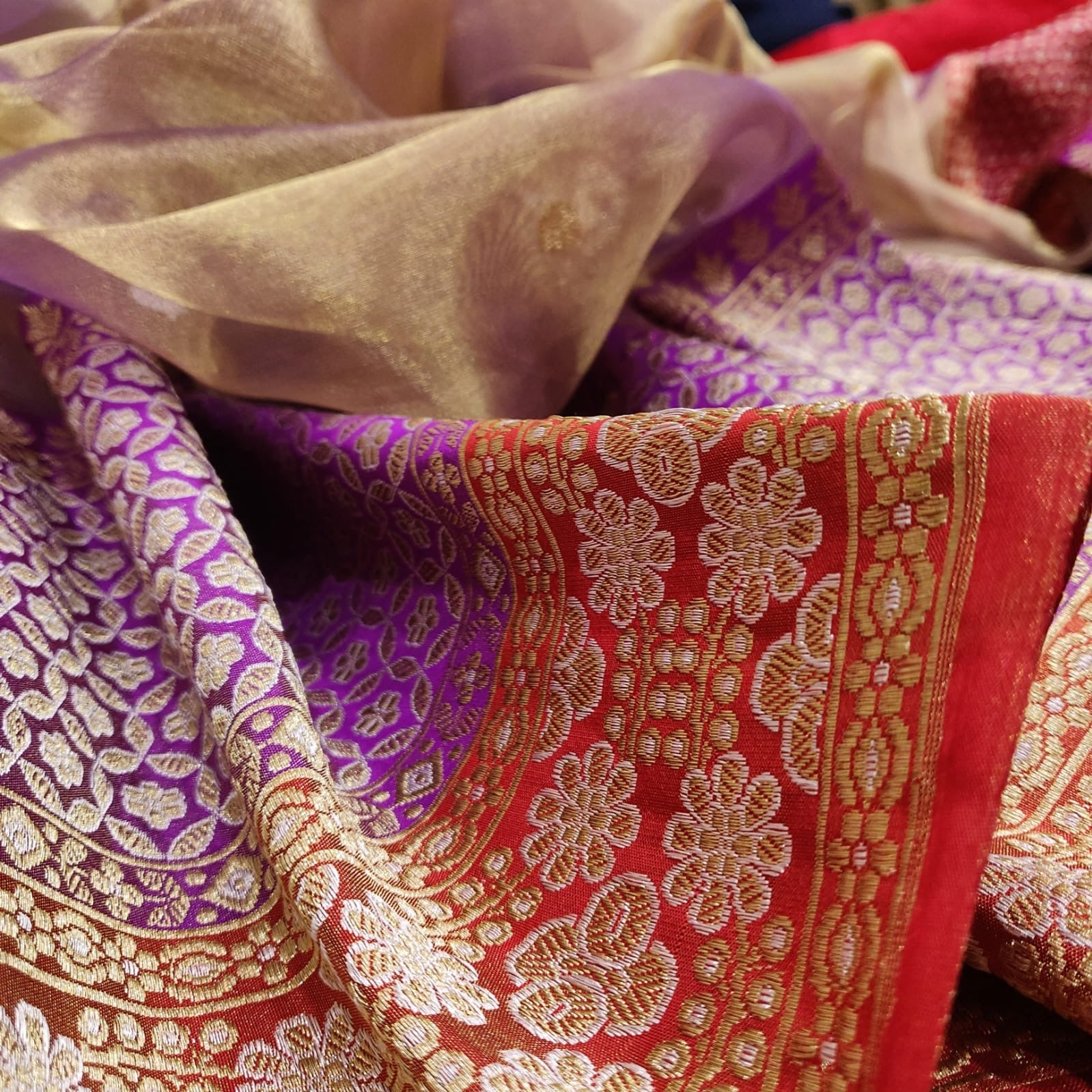 Lamaina tissue saree handwoven Zari booties sarees - Saffronfashionindia