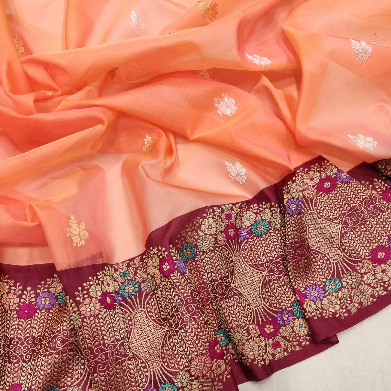 Mohzunrai kora handwoven kadwa saree - Saffronfashionindia