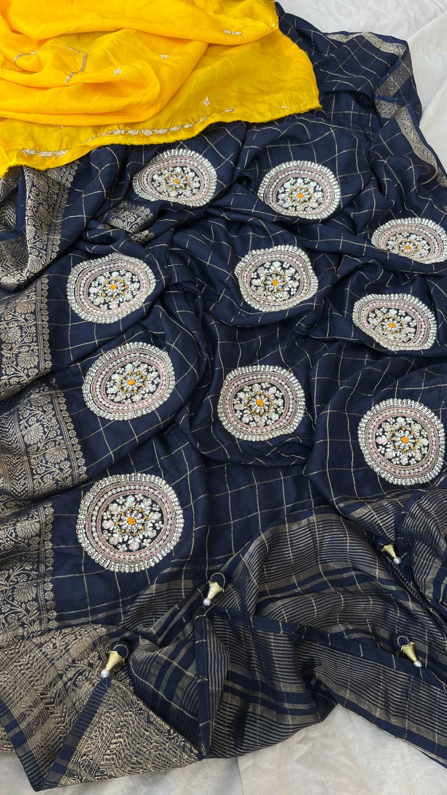 Munga Banarsi saree women Indian sari - Saffronfashionindia