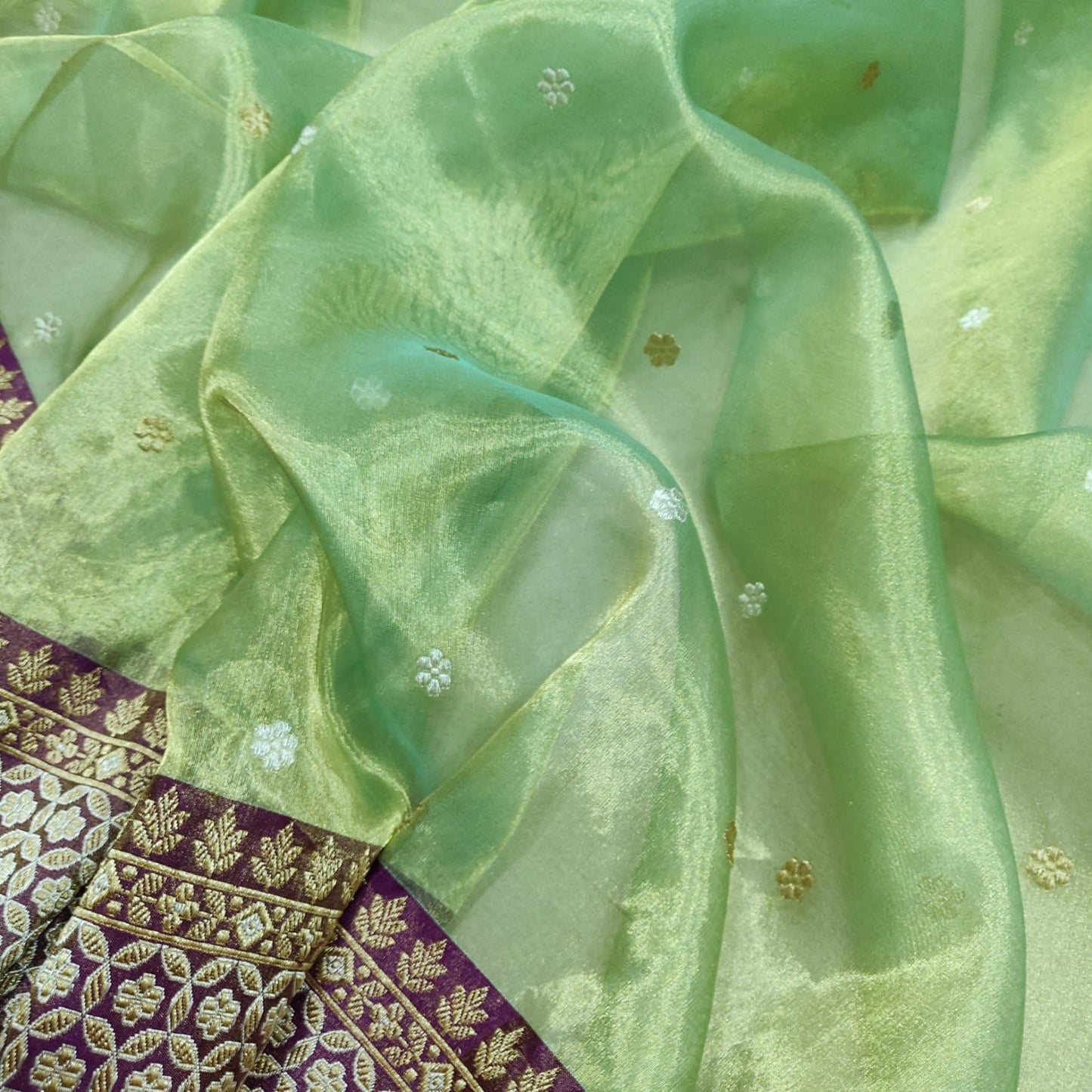 Green tissue handwoven Zari saree Indian sarees - Saffronfashionindia