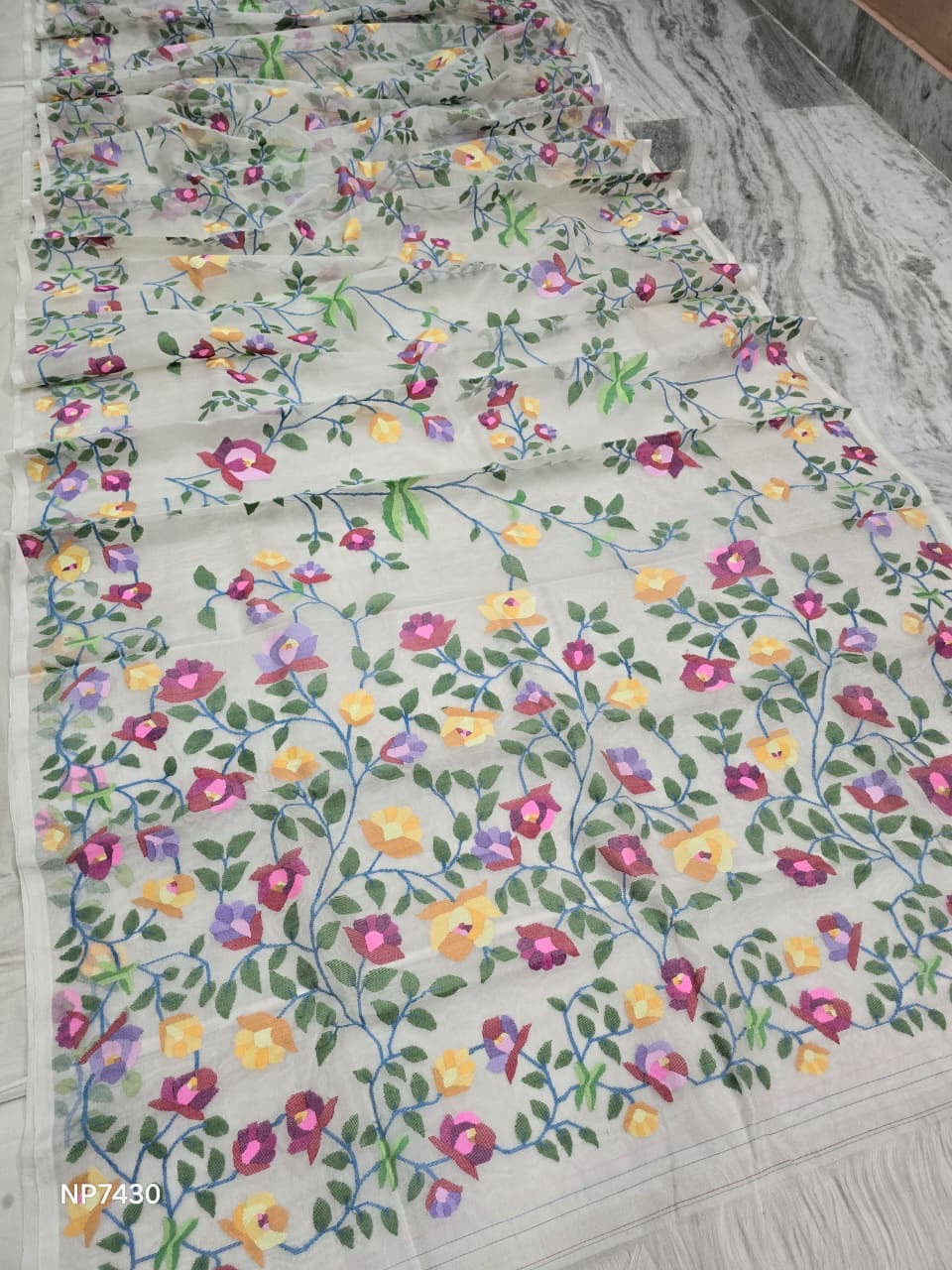 Floral Tantuj saree jamdani saree blouse SaffronFashion