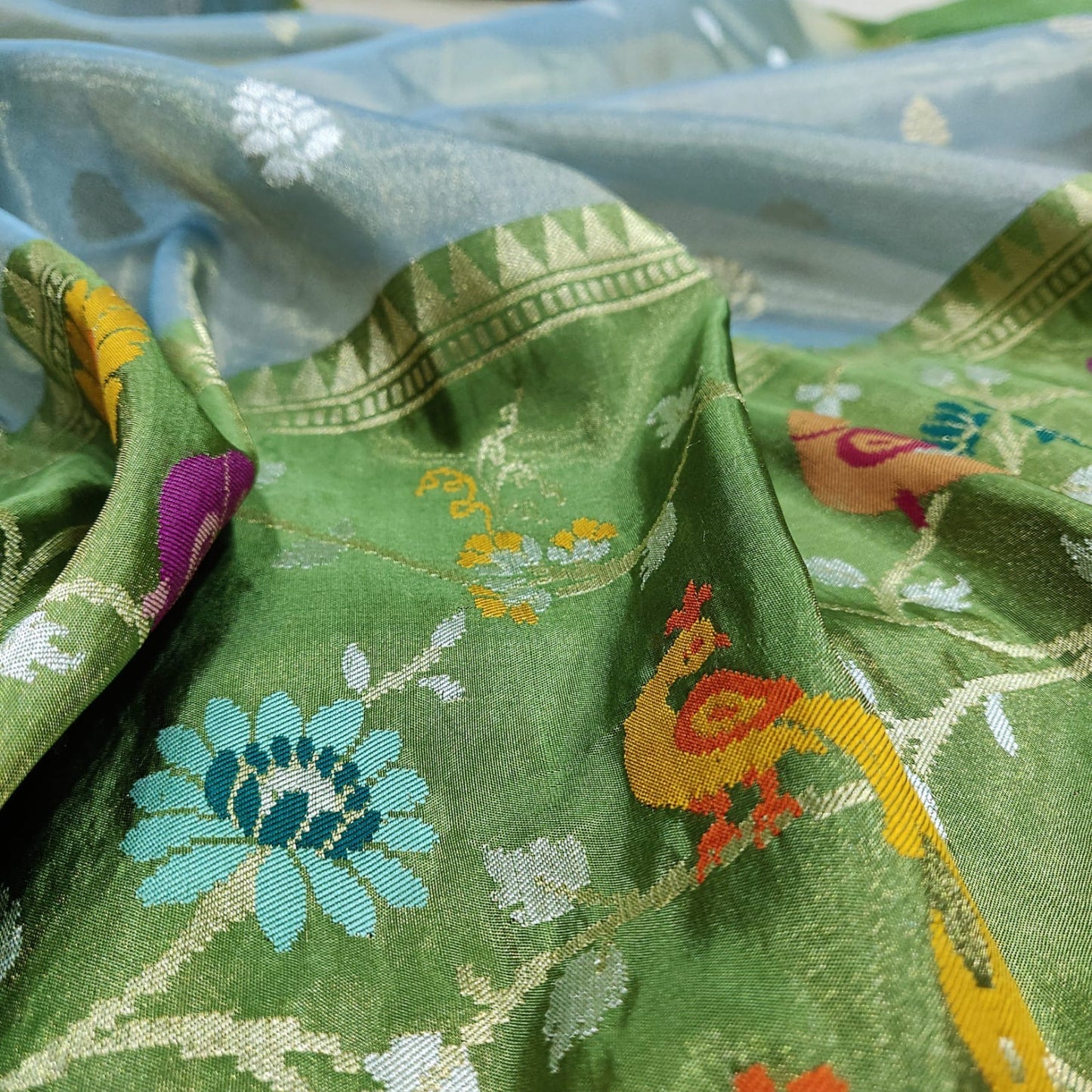 pure Tissue Handwoven silver gold Zari saree - Saffronfashionindia