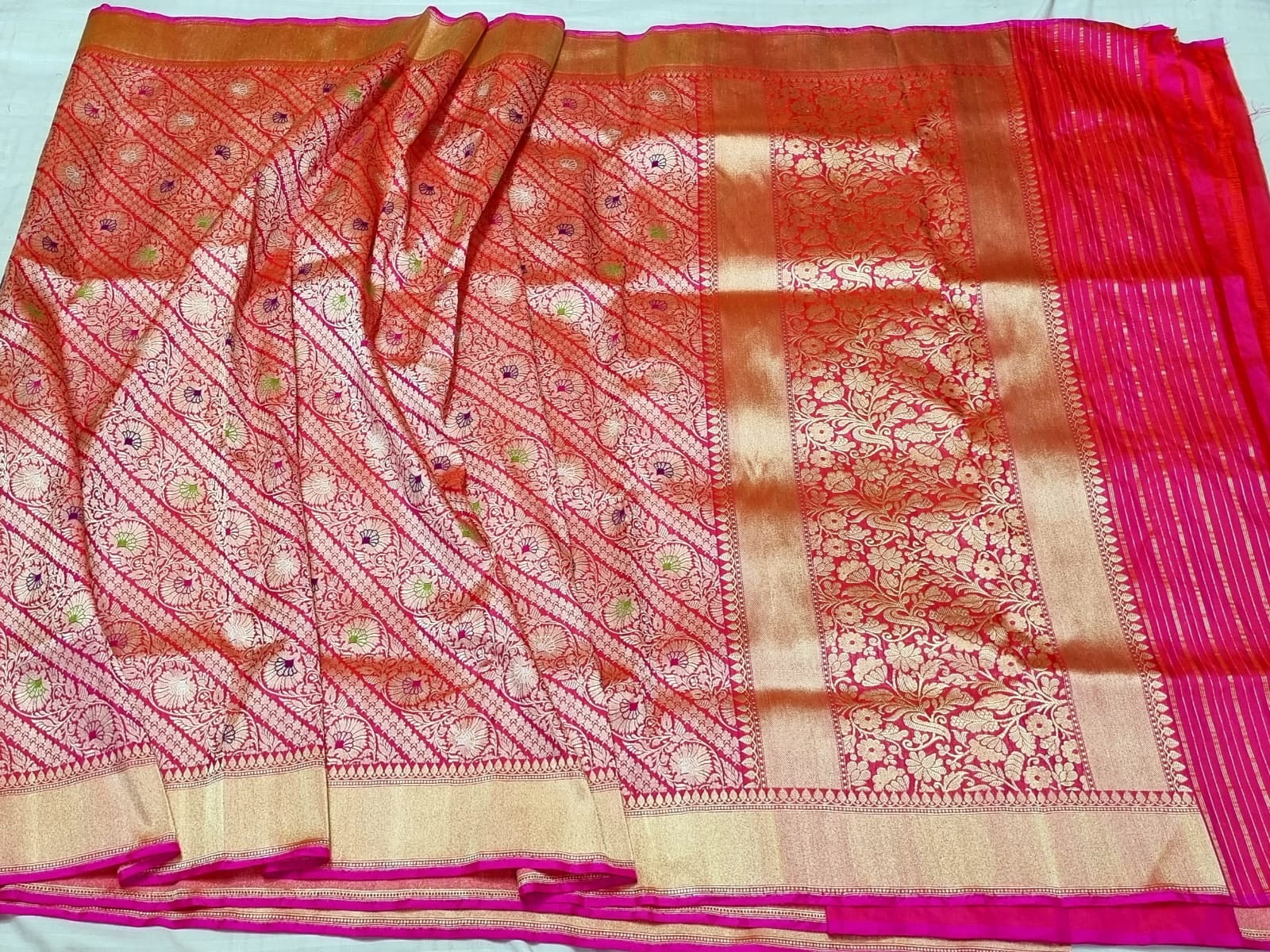 Hina katan kadwa handwoven saree - Saffronfashionindia