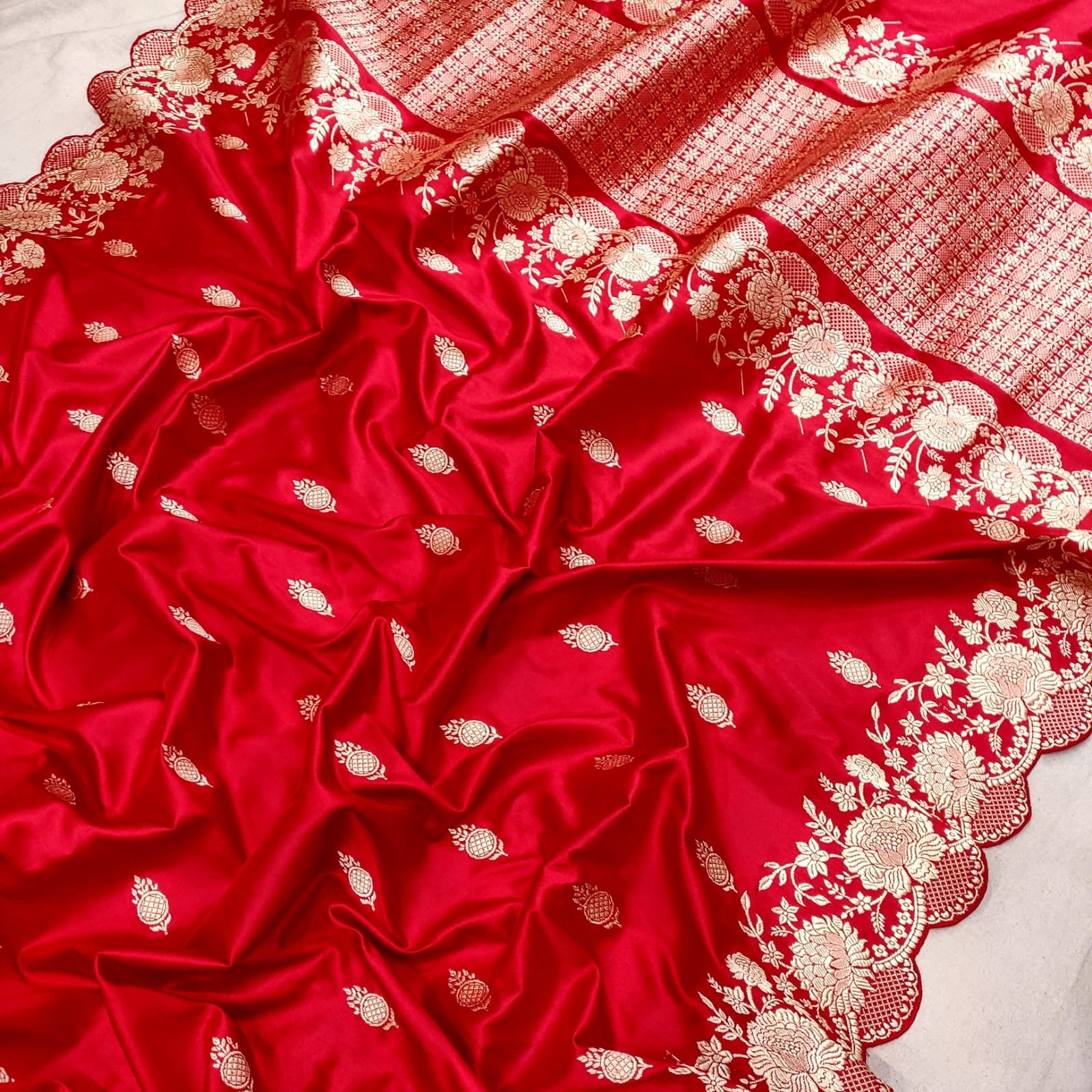 Bridal inspired red Katan kadwa handwoven saree - Saffronfashionindia