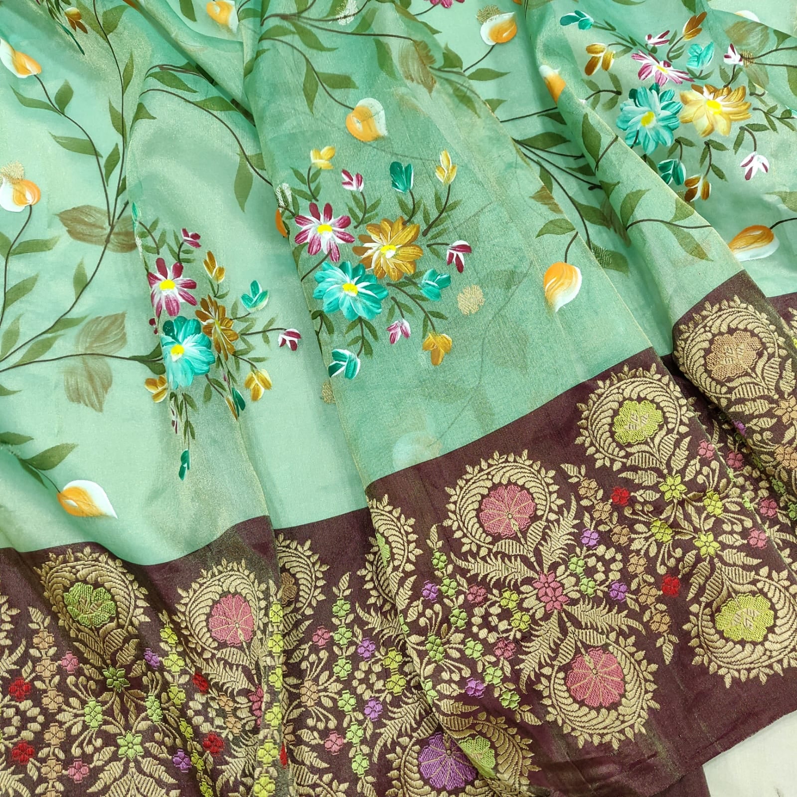 Harbani tissue handwoven kadwa sarees - Saffronfashionindia