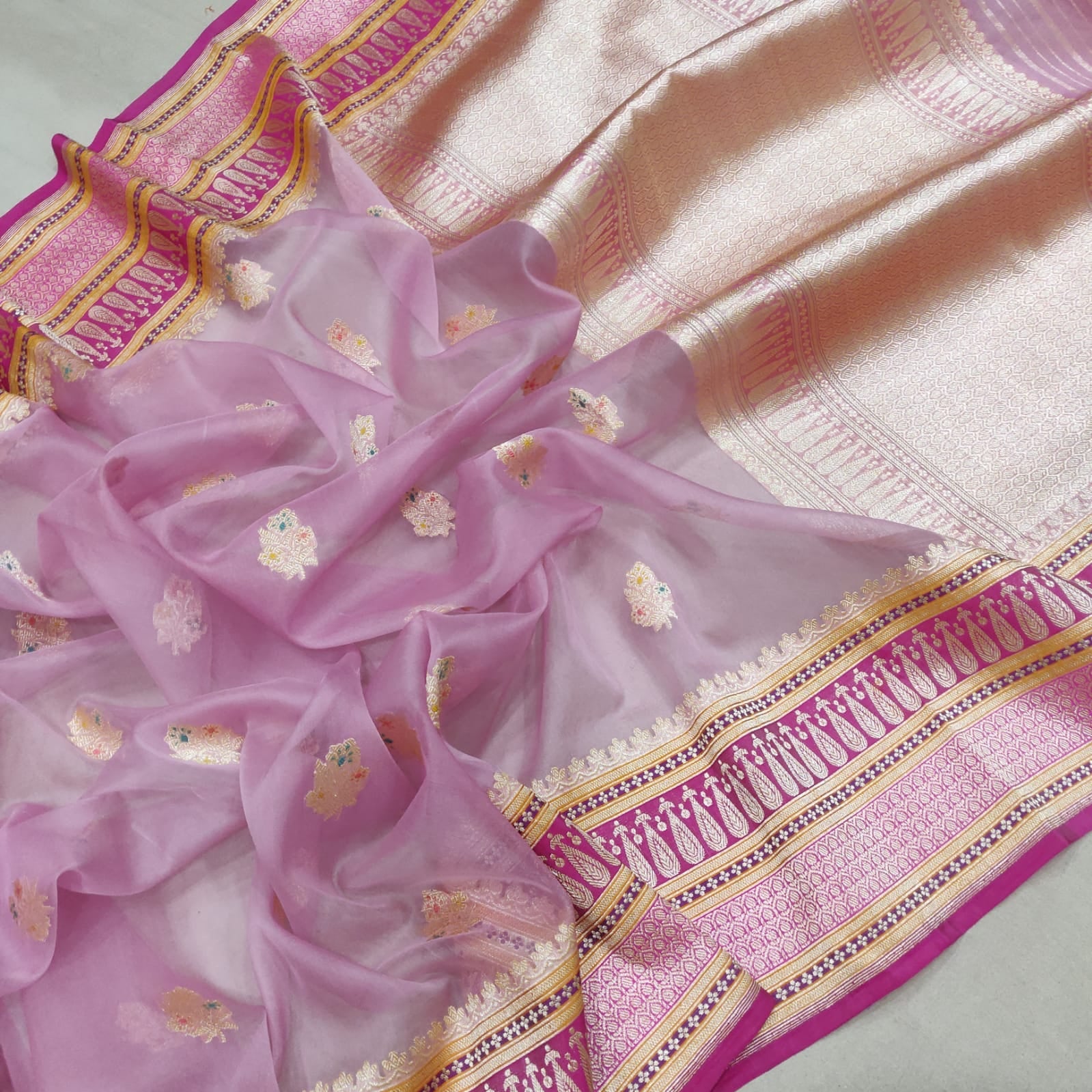 Reshma kora handwoven saree kadwa saree - Saffronfashionindia