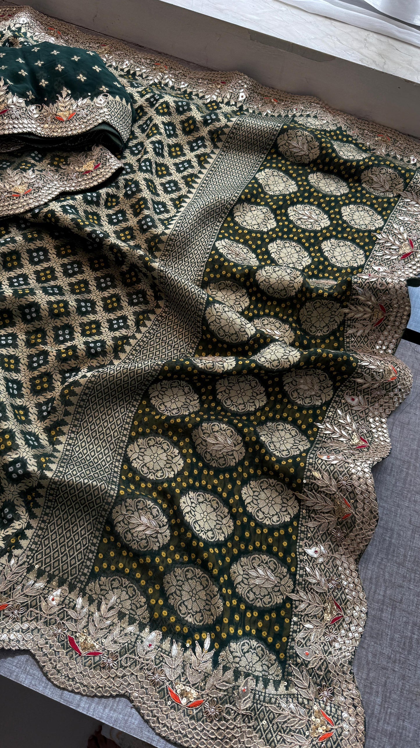 Vahisha gorgette saree Khaddi gorgette sarees Indian sari blouse - Saffronfashionindia