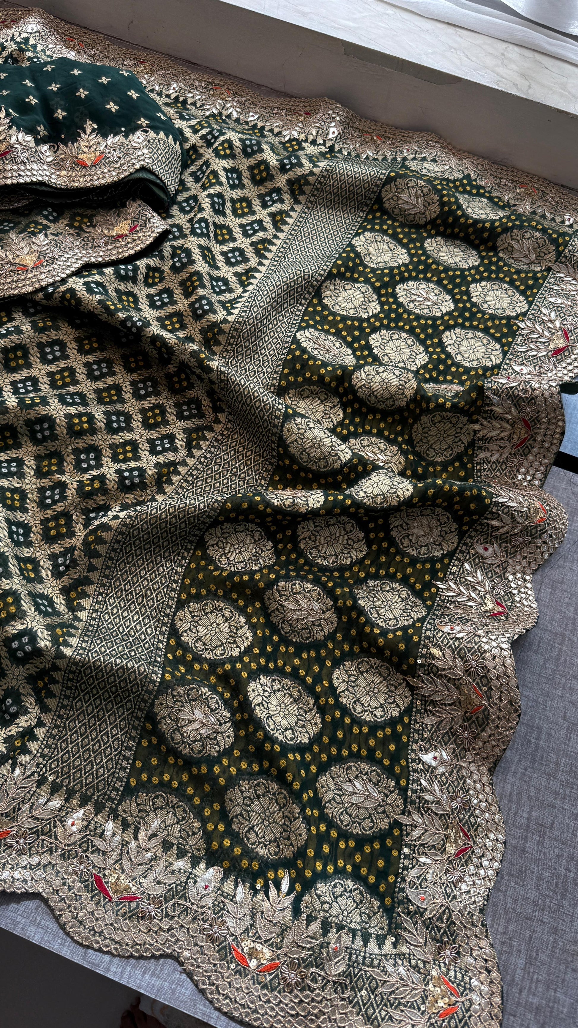 Vahisha gorgette saree Khaddi gorgette sarees Indian sari blouse - Saffronfashionindia