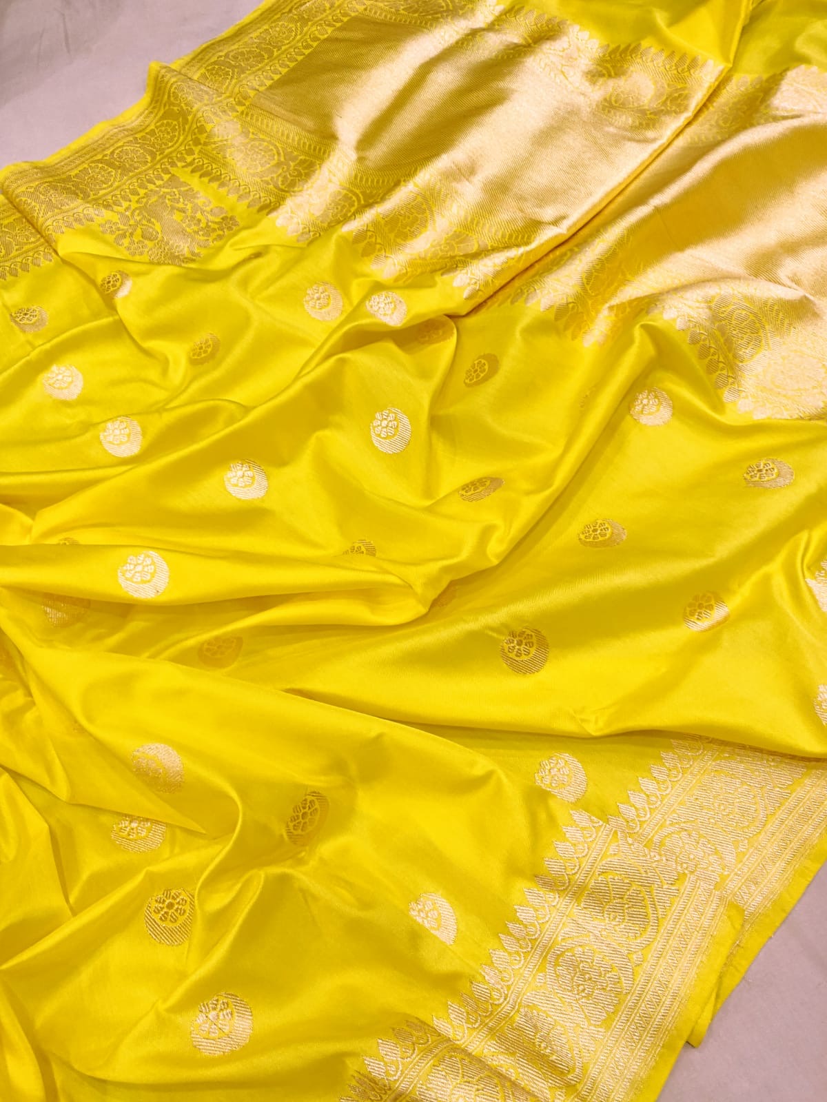 Yellow ektara katan silk saree handwoven sarees blouse - Saffronfashionindia