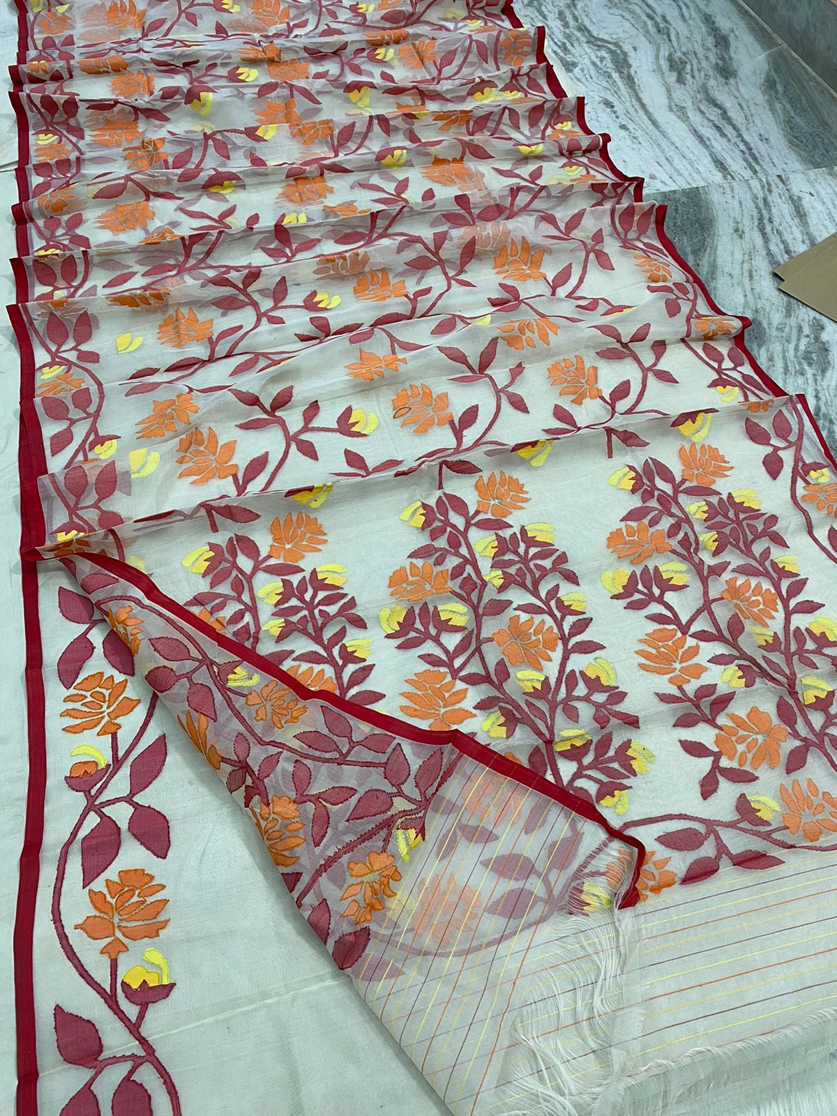 Diyanka tantuj muslin jamdani sarees - Saffronfashionindia