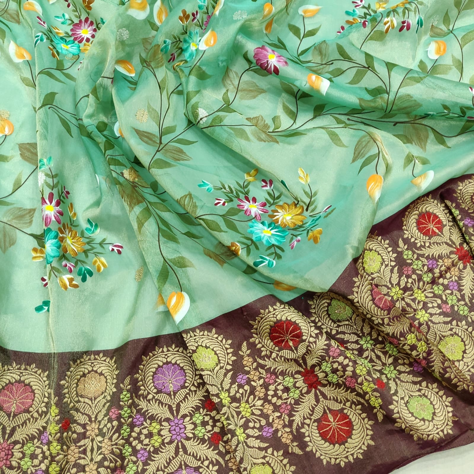 Harbani tissue handwoven kadwa sarees - Saffronfashionindia