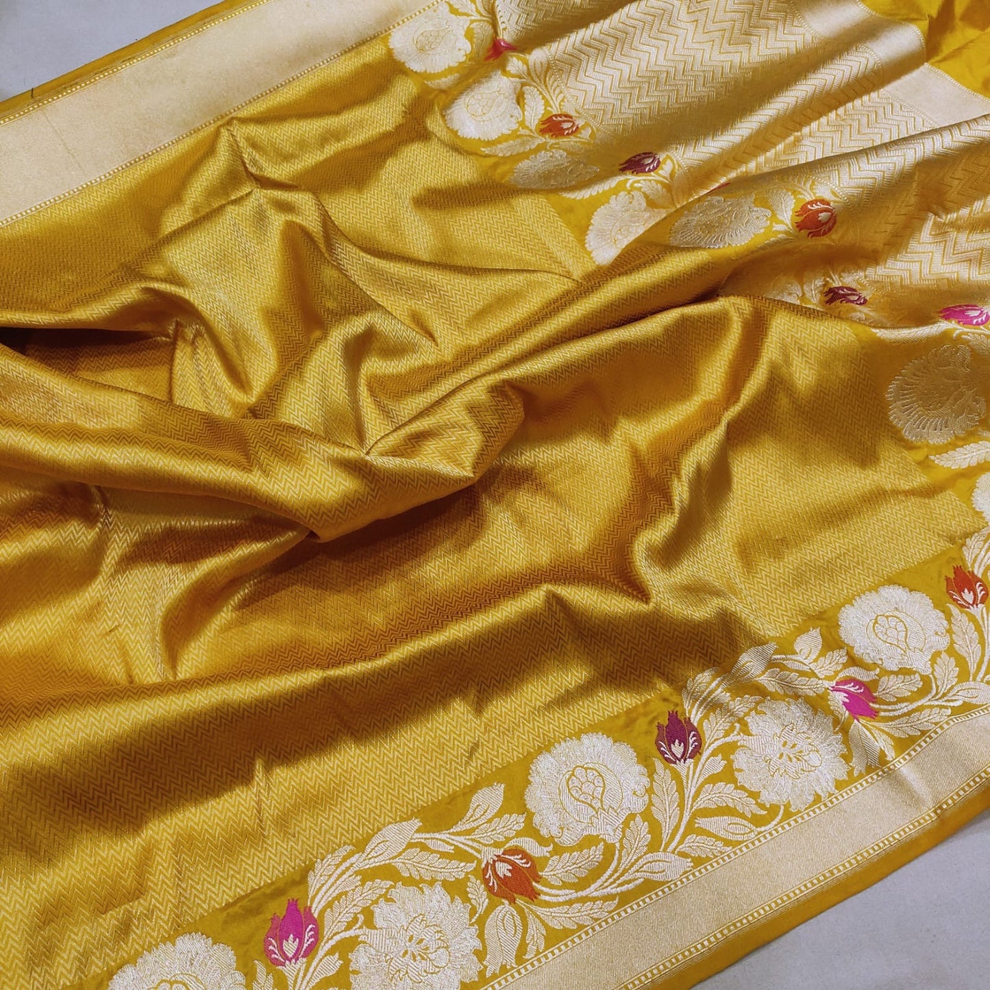 Mahiva katan silk saree handwoven sarees blouse - Saffronfashionindia