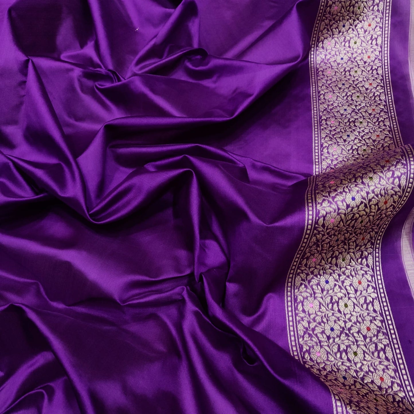 Lumiaka handwoven kora kadwa Indian saree - Saffronfashionindia