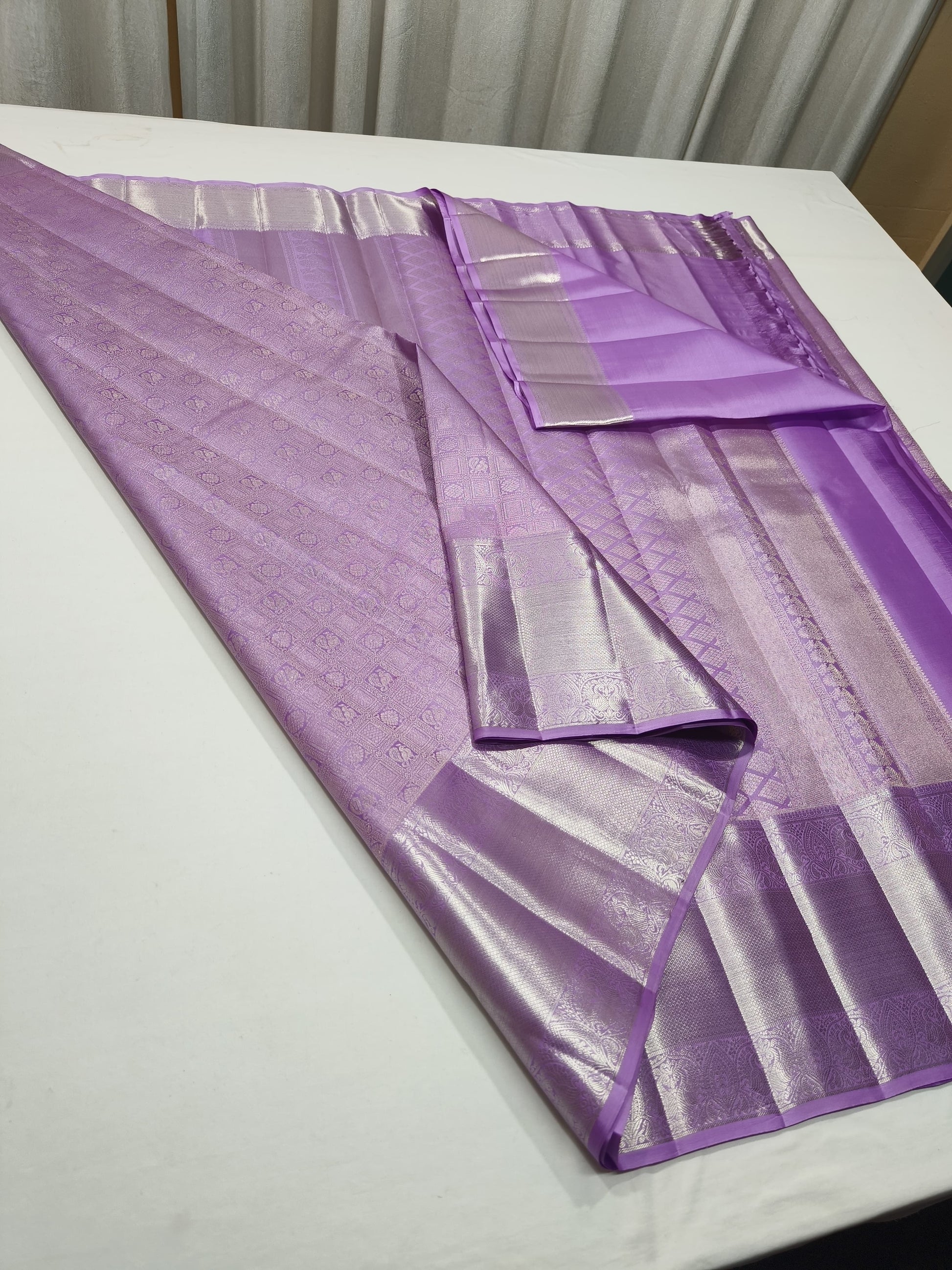 Lavender silver zari Kanjeevaram silk saree - Saffronfashionindia