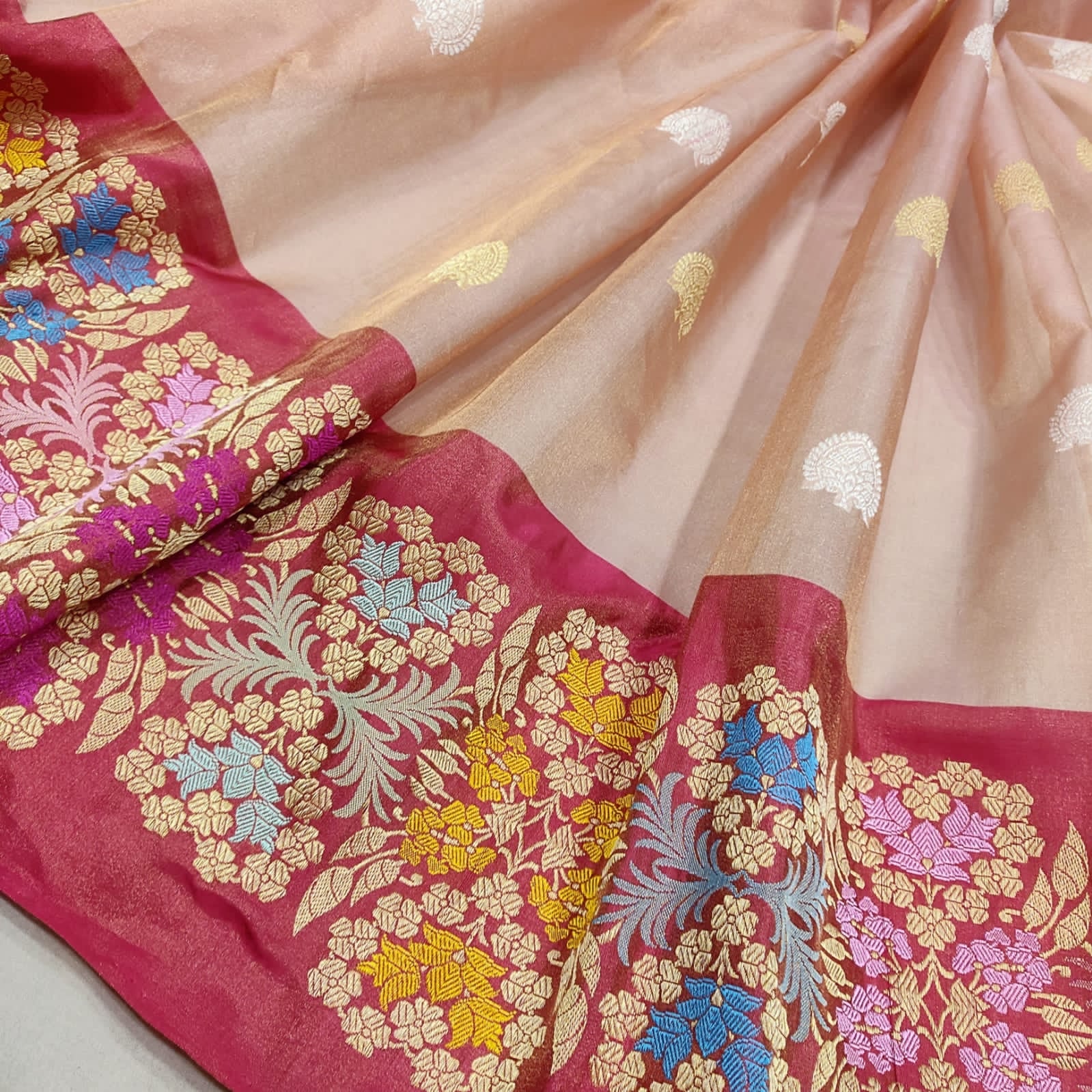 Razi tissue handwoven kadwa saree - Saffronfashionindia