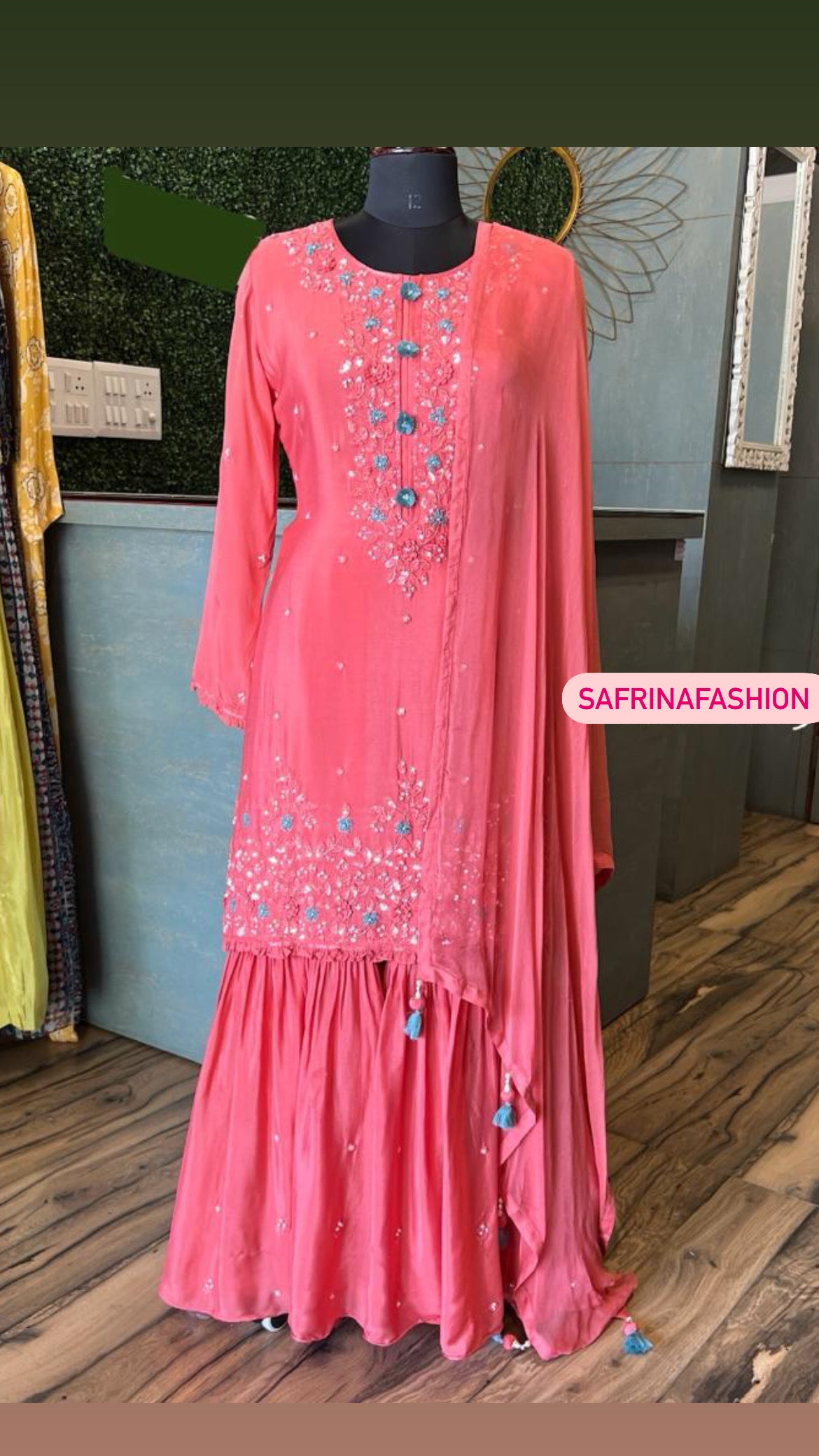 Razila Pakistani dress Indian dress - Saffronfashionindia