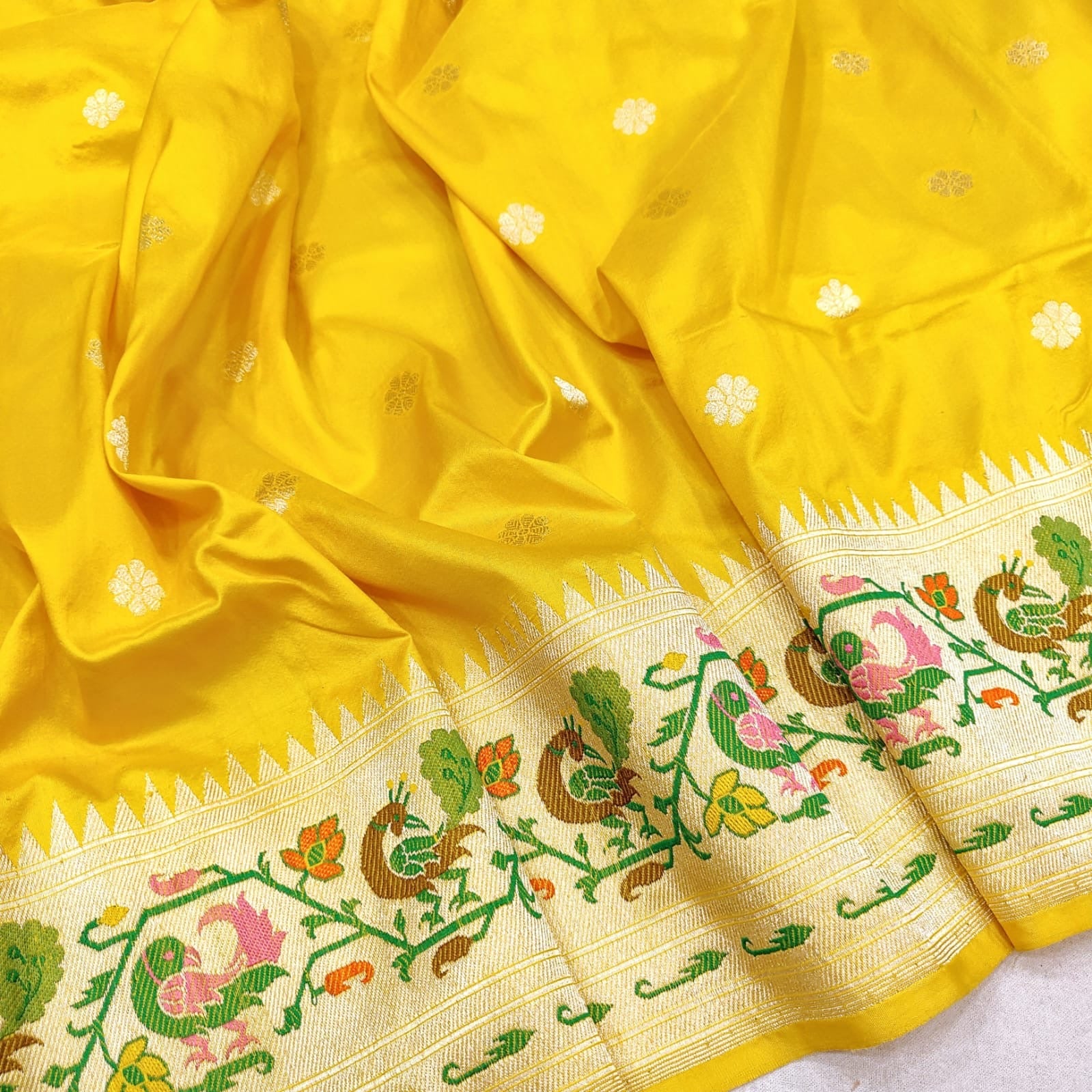 Yamini katan silk handwoven sarees - Saffronfashionindia
