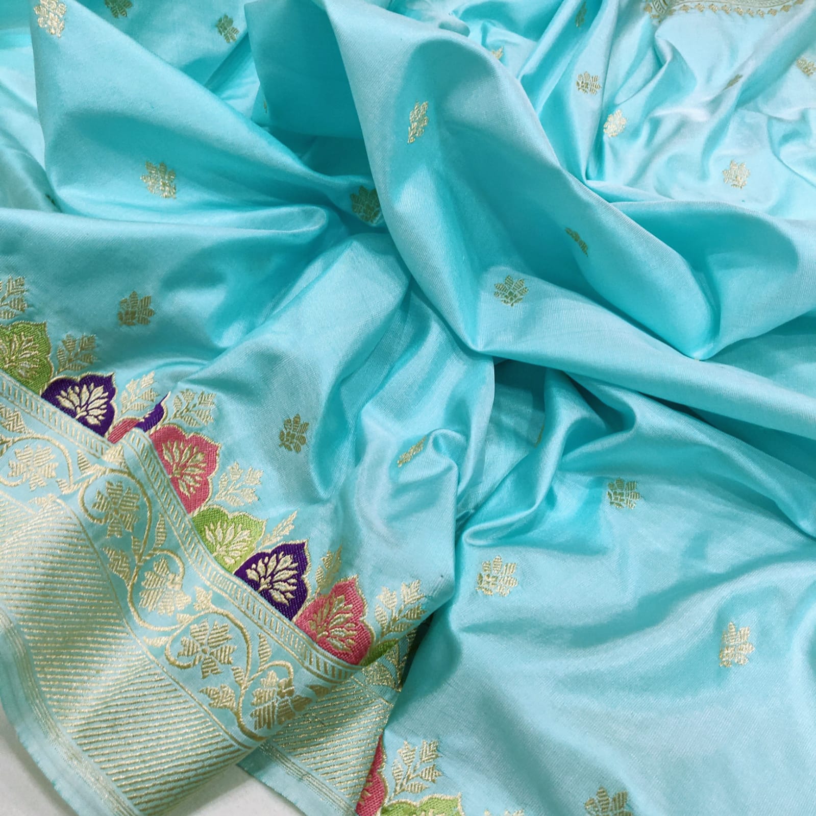 Firoza Katan silk kadwa saree - Saffronfashionindia