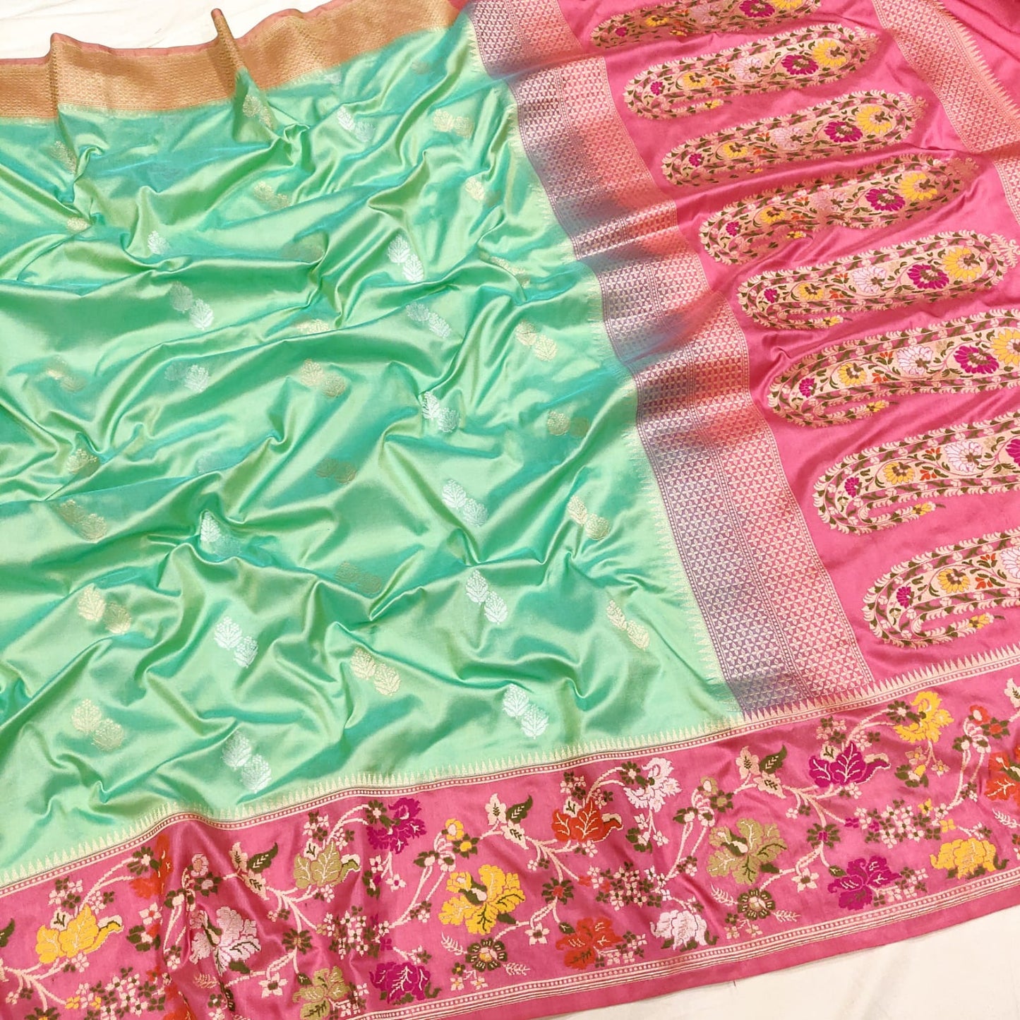 Yasim handwoven Katan silk saree - Saffronfashionindia