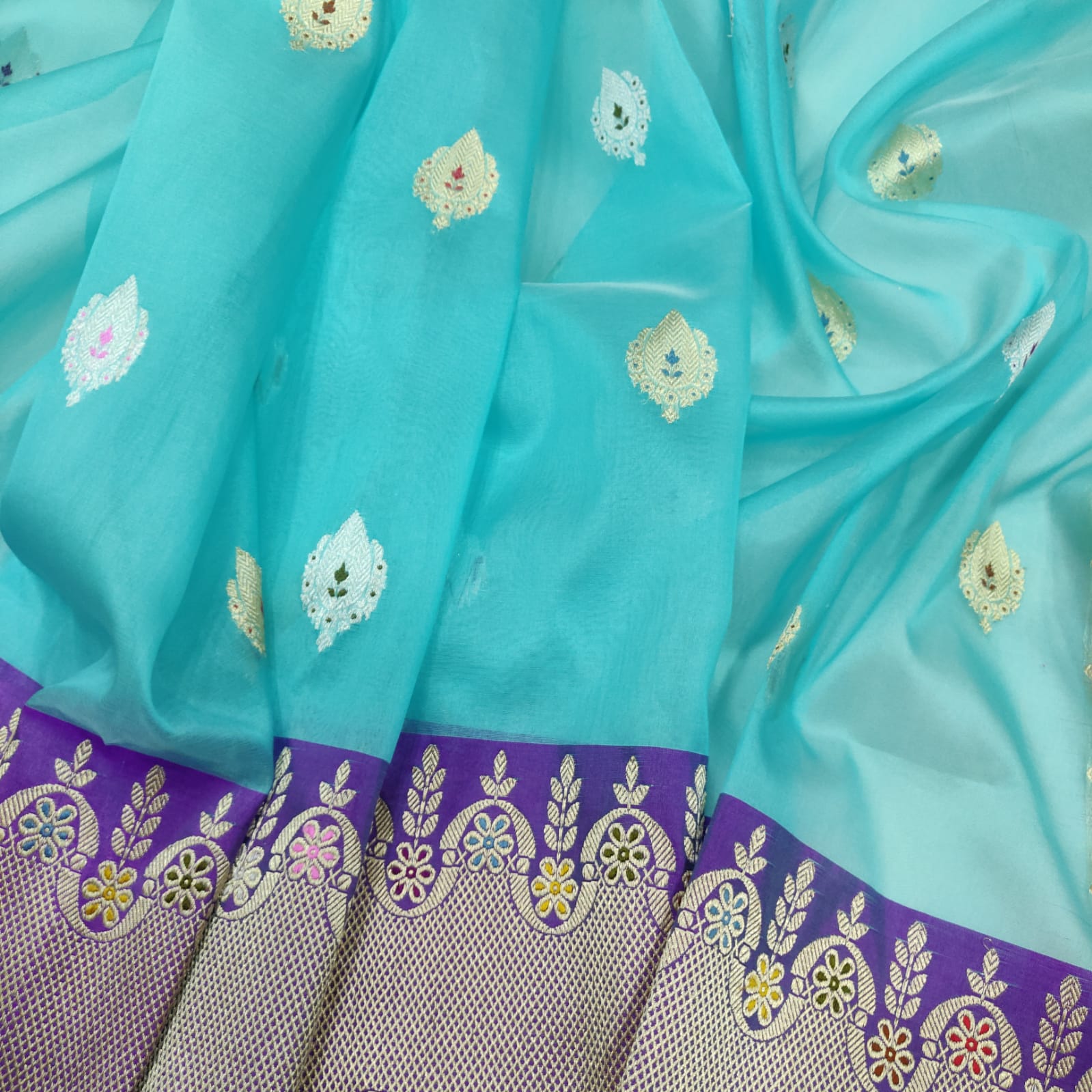 Aliva Firoza kora handwoven kadwa saree - Saffronfashionindia