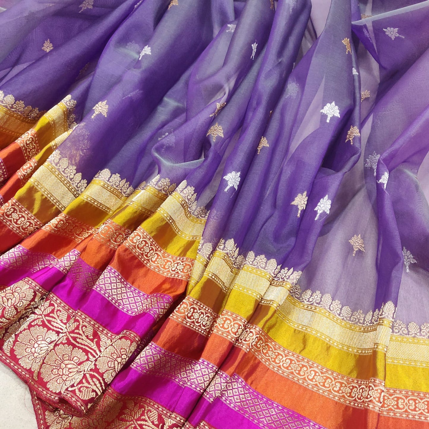 Kismis kora handwoven saree - Saffronfashionindia