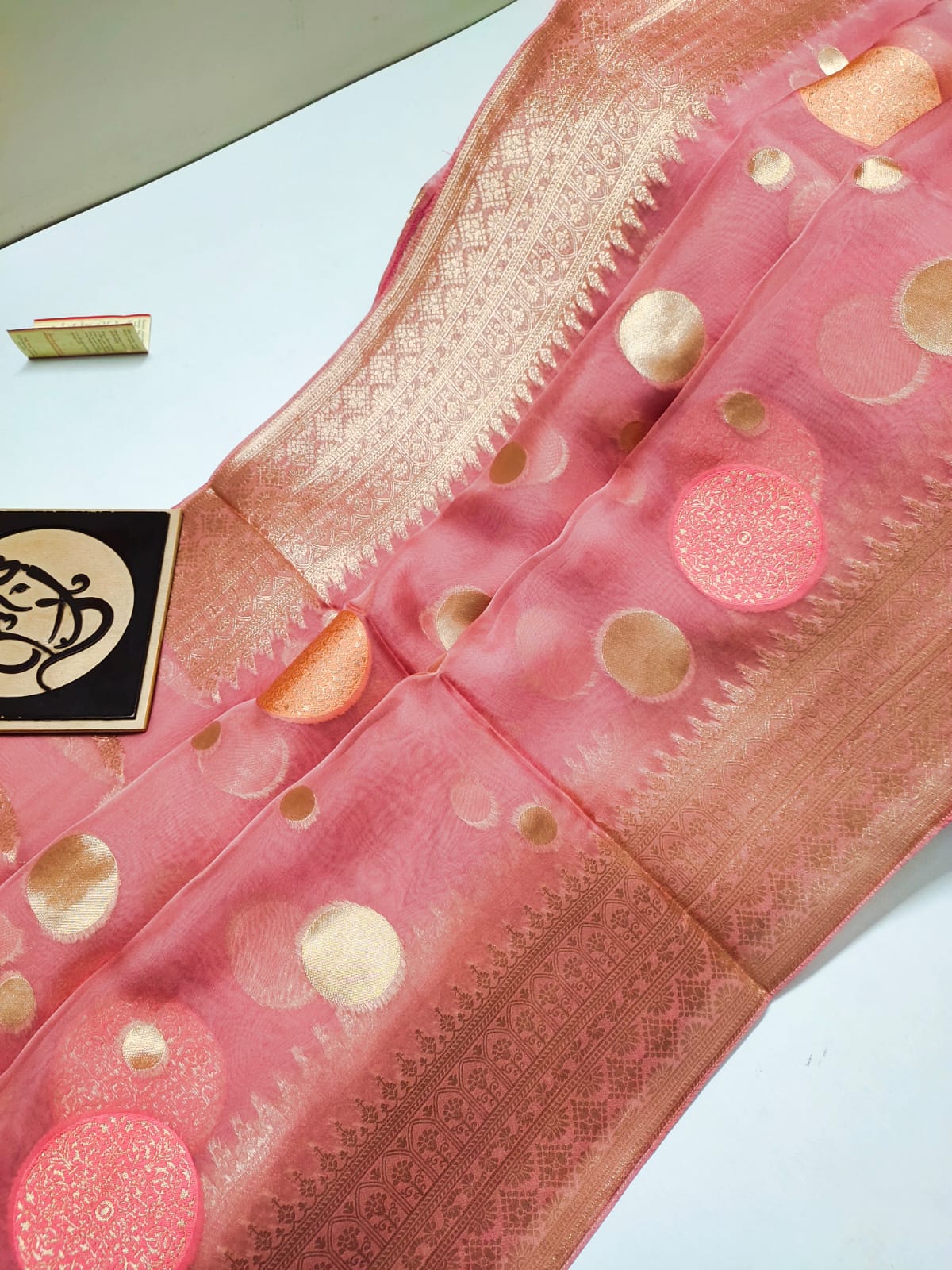 Kruti organza Indian saree - Saffronfashionindia