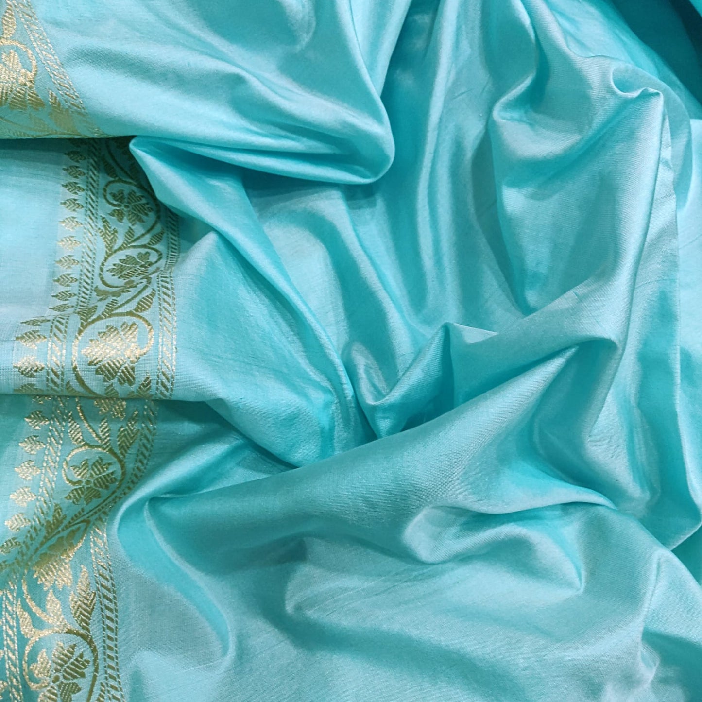 Firoza Katan silk kadwa saree - Saffronfashionindia