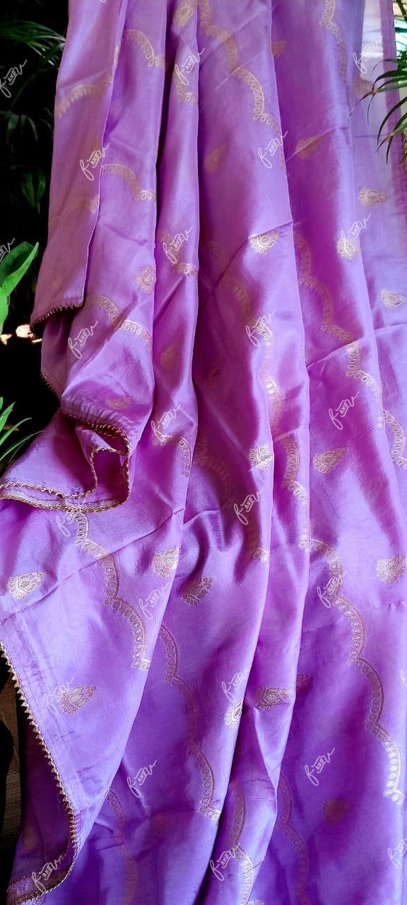Mahisha munga crepe exclusive saree