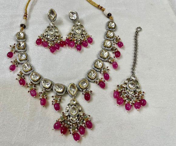 Kivi Kundan necklace set