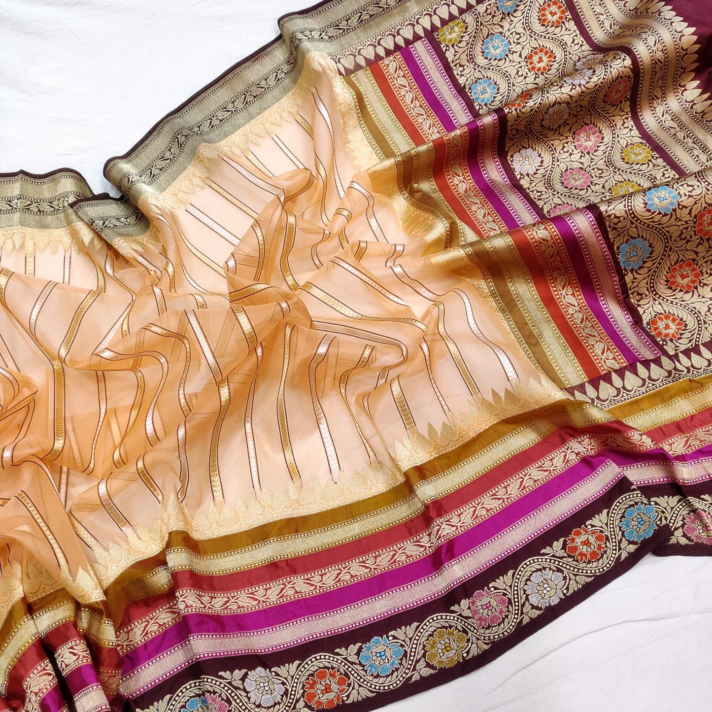 Mivika handwoven kora kadwa saree - Saffronfashionindia