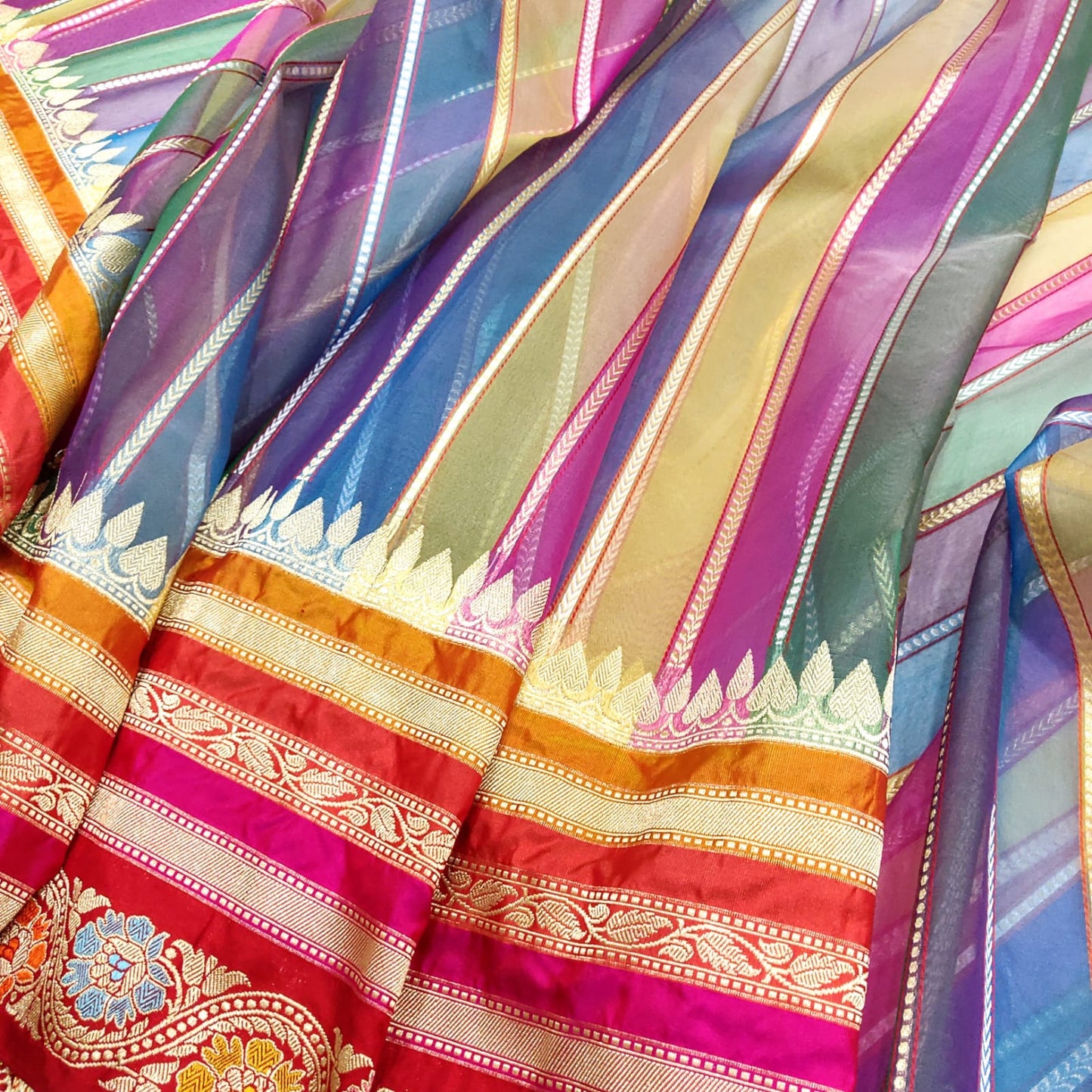 Saloni rangkat Banarsi kora saree - Saffronfashionindia