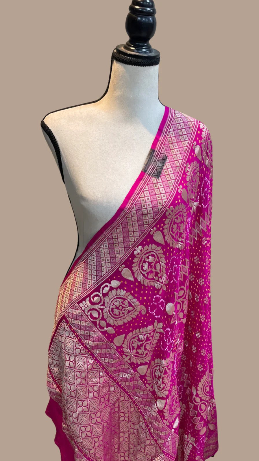 Ravin handloom dupatta - Saffronfashionindia