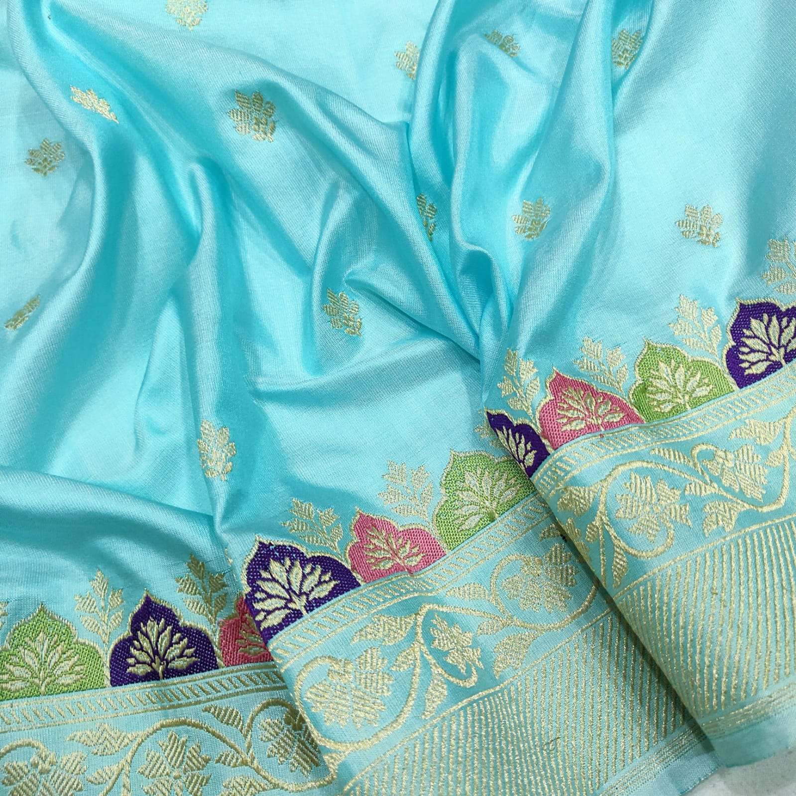 Firoza Katan silk kadwa saree - Saffronfashionindia