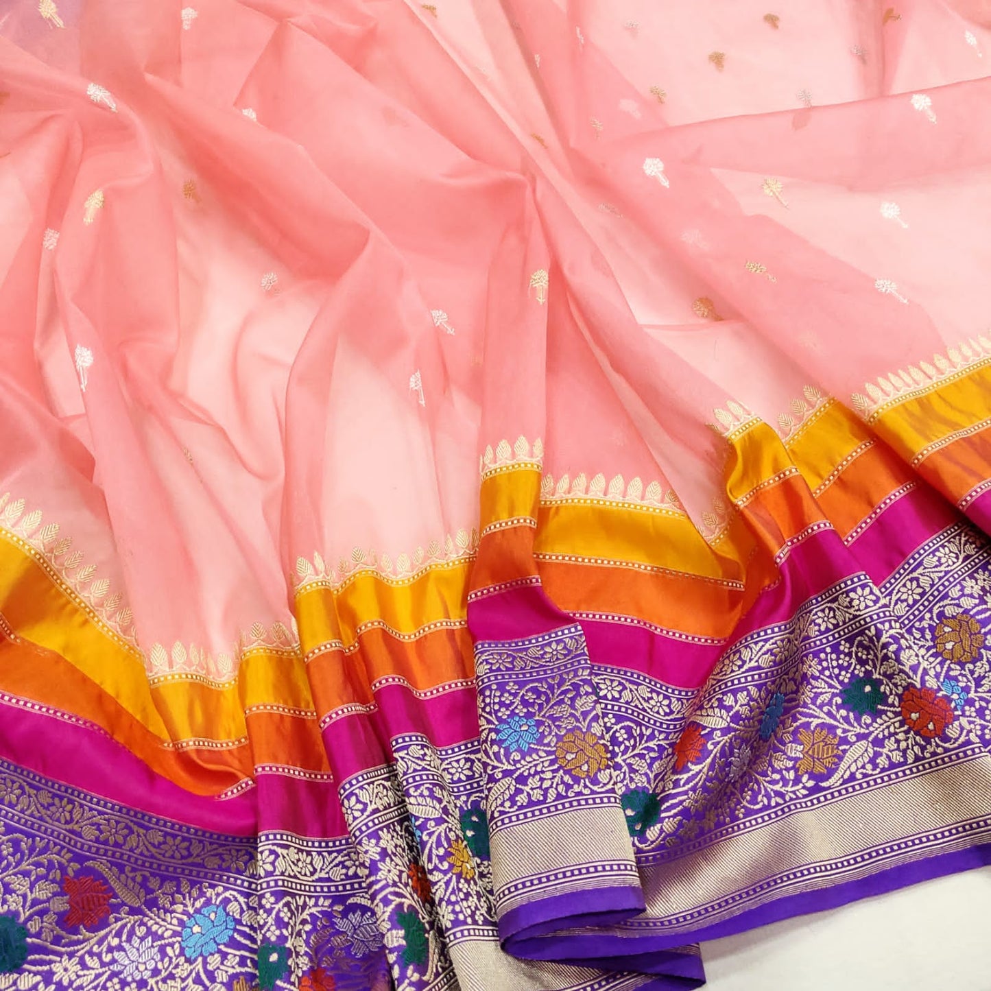 Riwaz kora handwoven saree - Saffronfashionindia