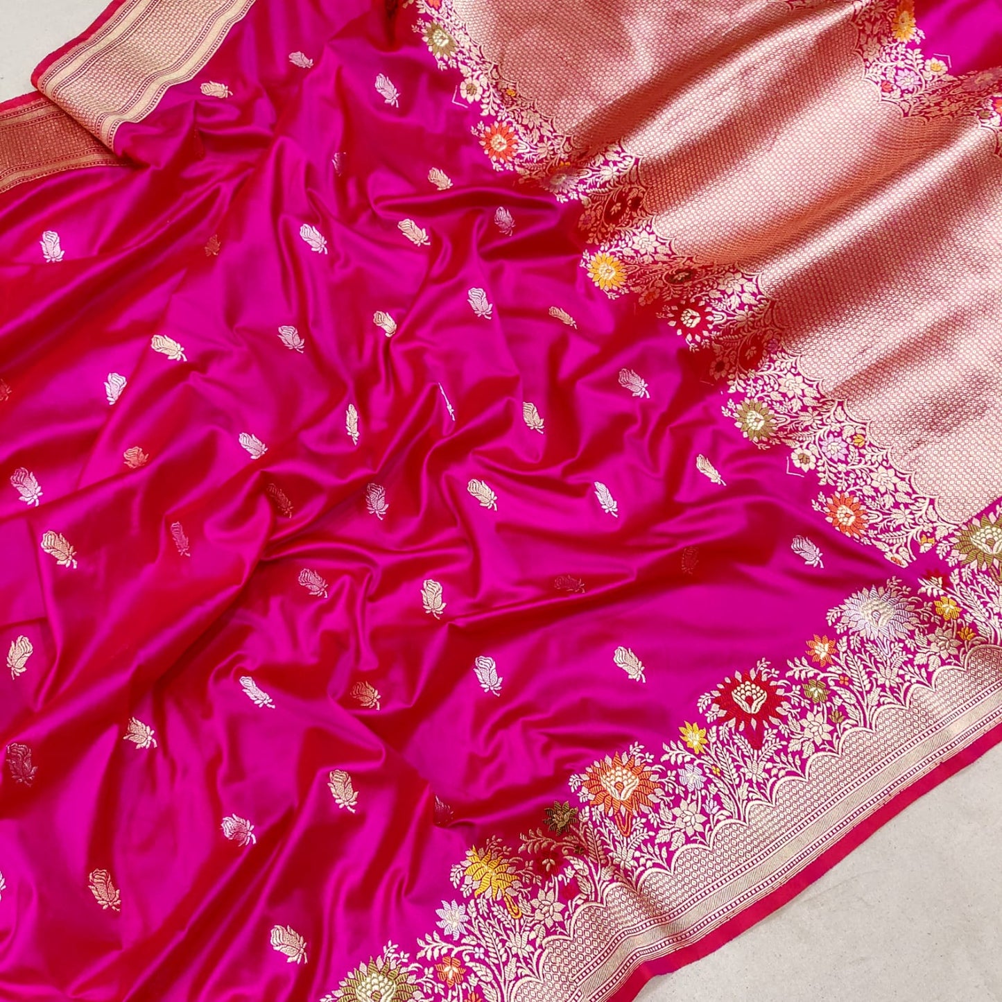 Zebashi Katan kadwa handwoven saree - Saffronfashionindia