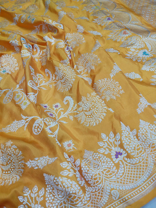 Maharani inspired handwoven Katan silk kadwa saree - Saffronfashionindia