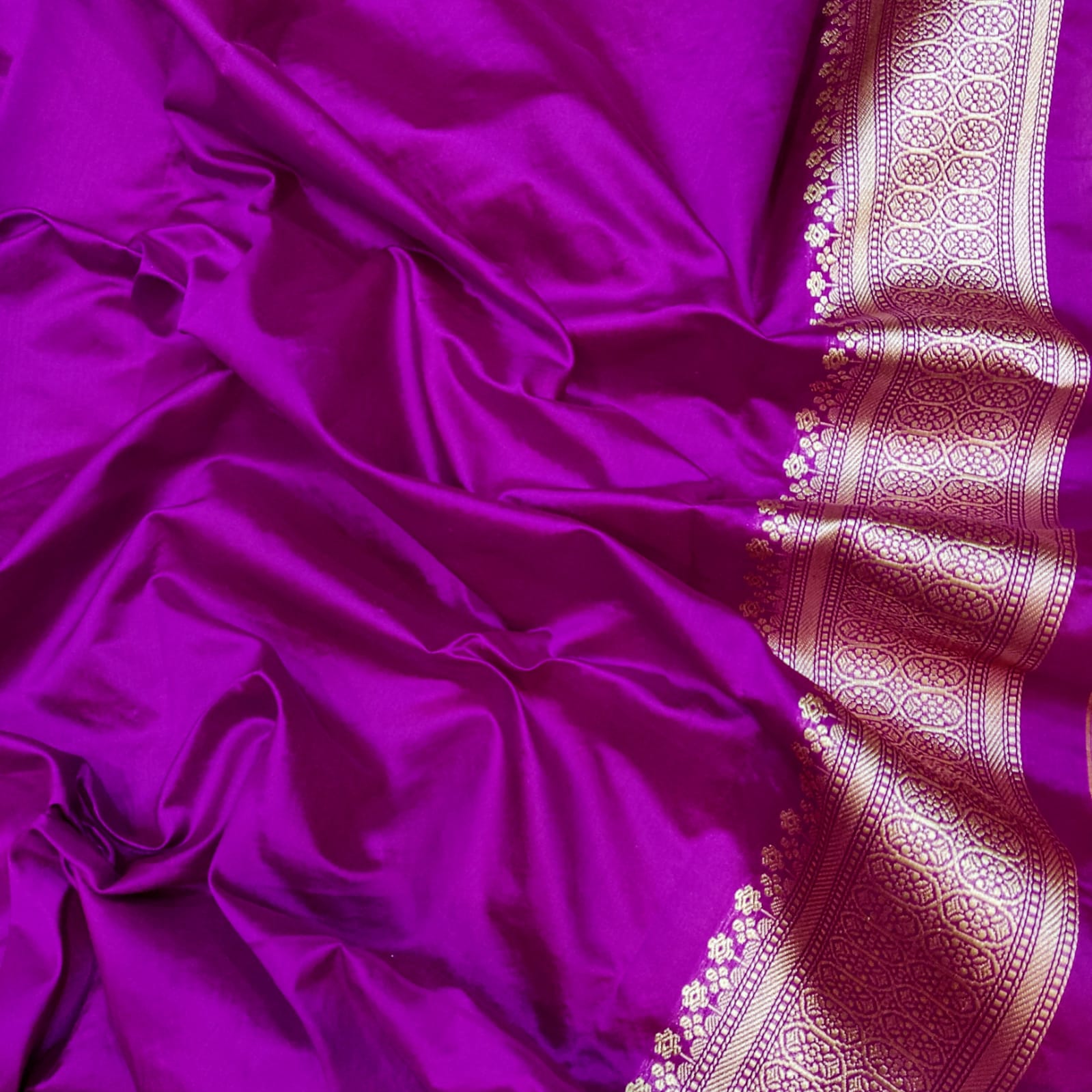 Livas kora kadwa handwoven saree - Saffronfashionindia