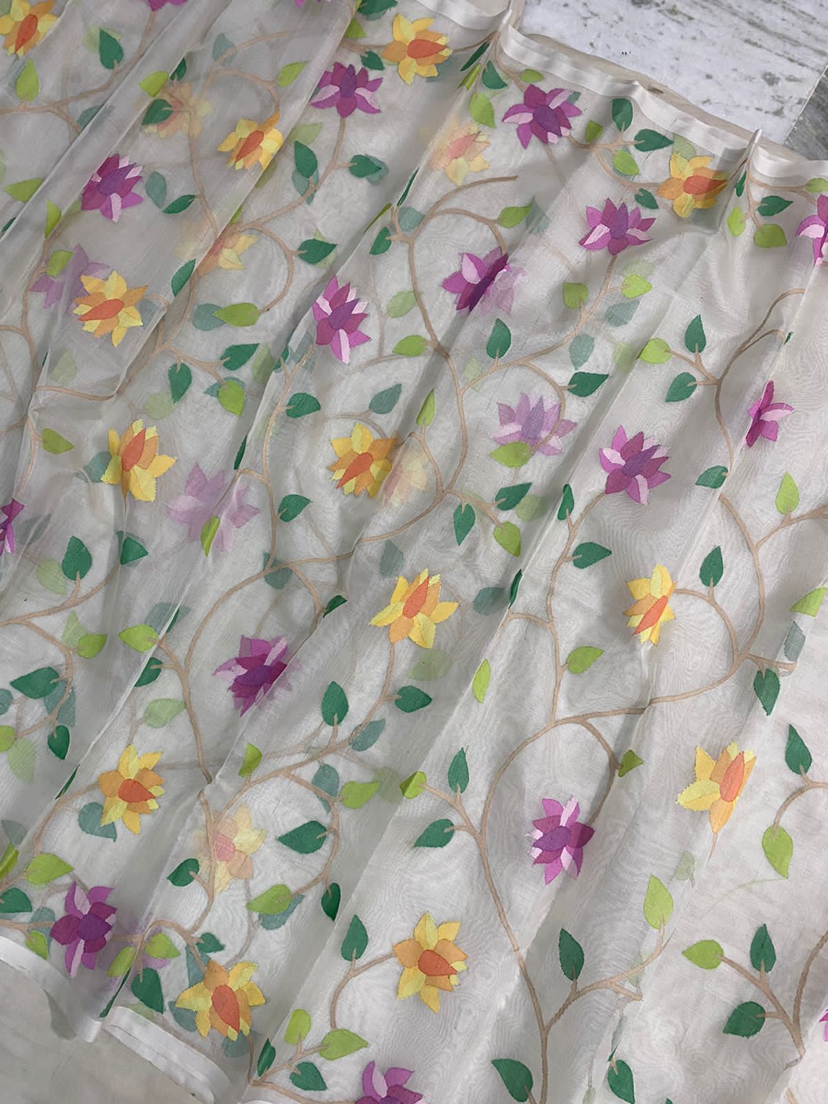 Humisha muslin jamdani handwoven saree - Saffronfashionindia