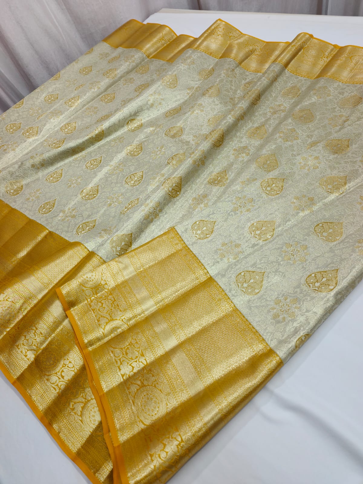 Women Kanjeevaram tissue silk saree - Saffronfashionindia