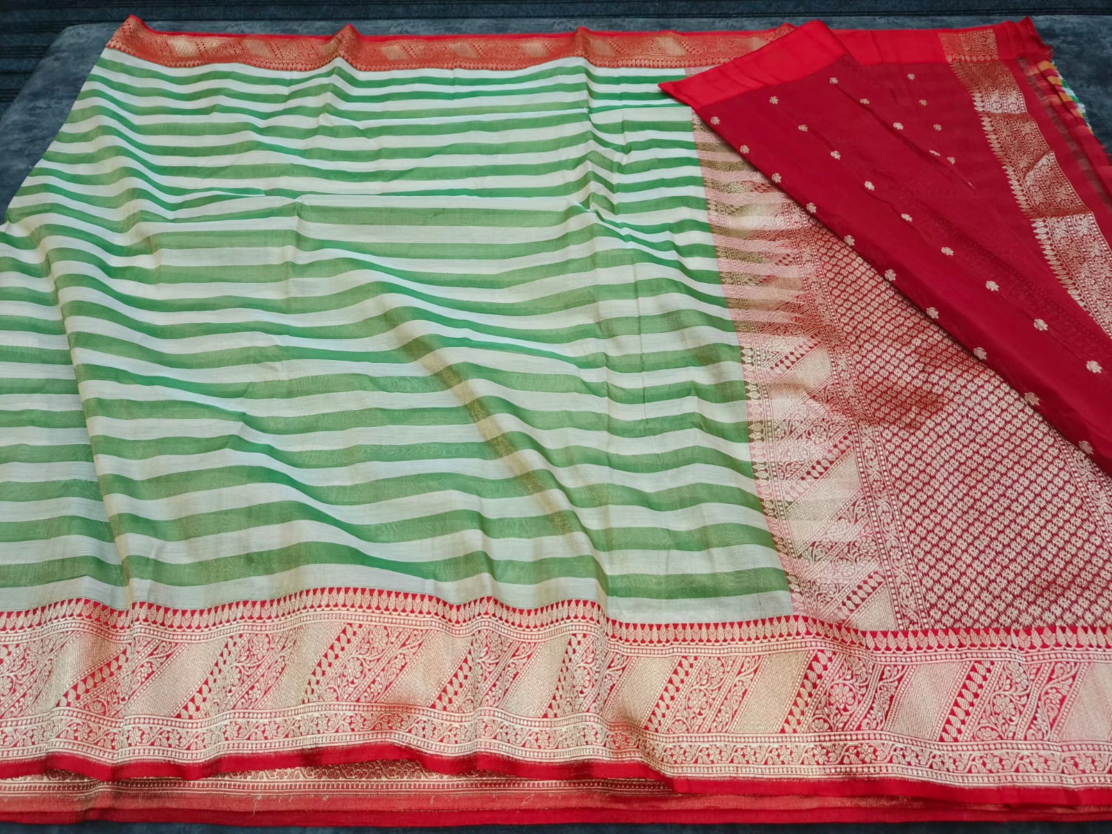Tissue handloom Banarsi saree - Saffronfashionindia