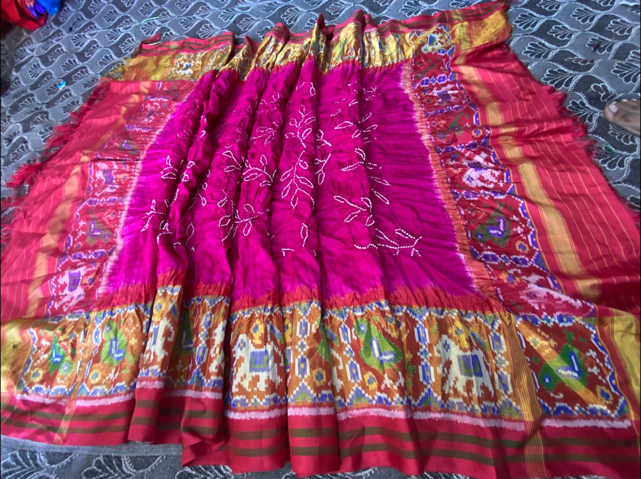 Bandhani Patola dupatta - Saffronfashionindia