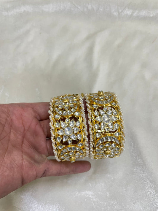 Shinish Kundan bangle - Saffronfashionindia