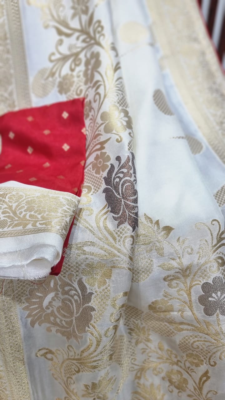 Ravina Munga saree/Munga silk saree/sari - Saffronfashionindia