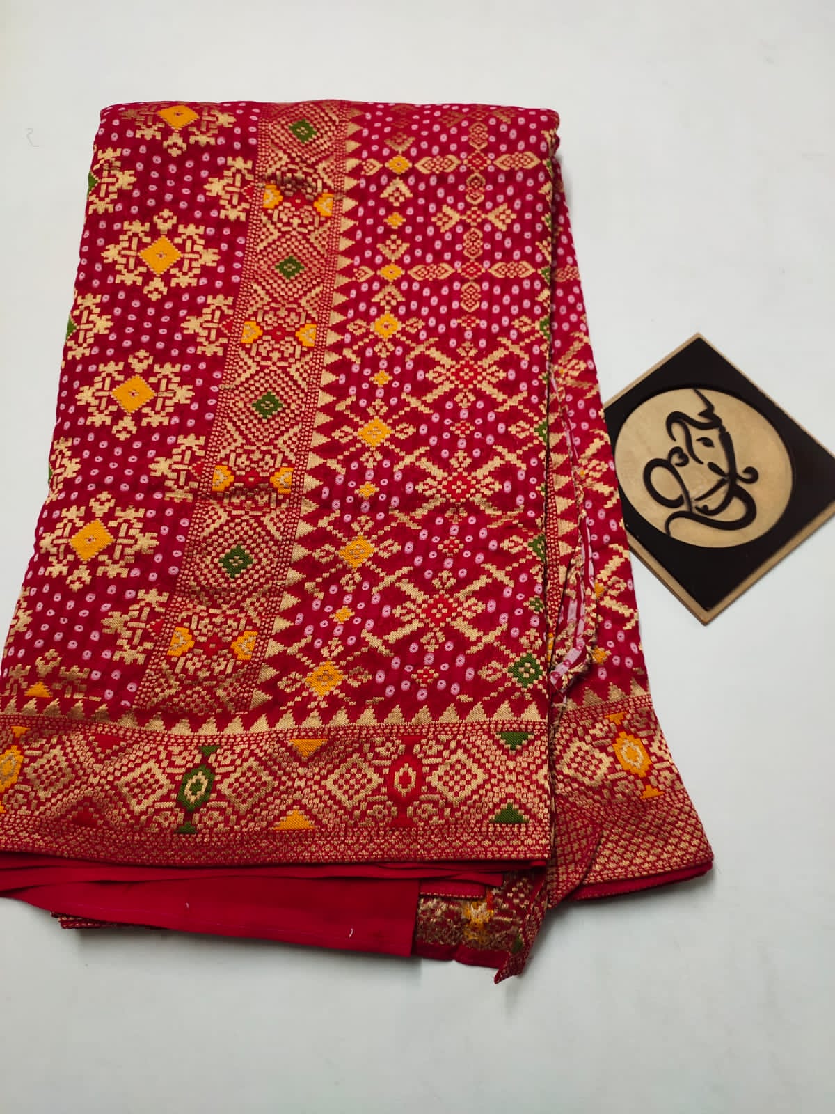 Arvinahi banarsi gorgette saree - Saffronfashionindia