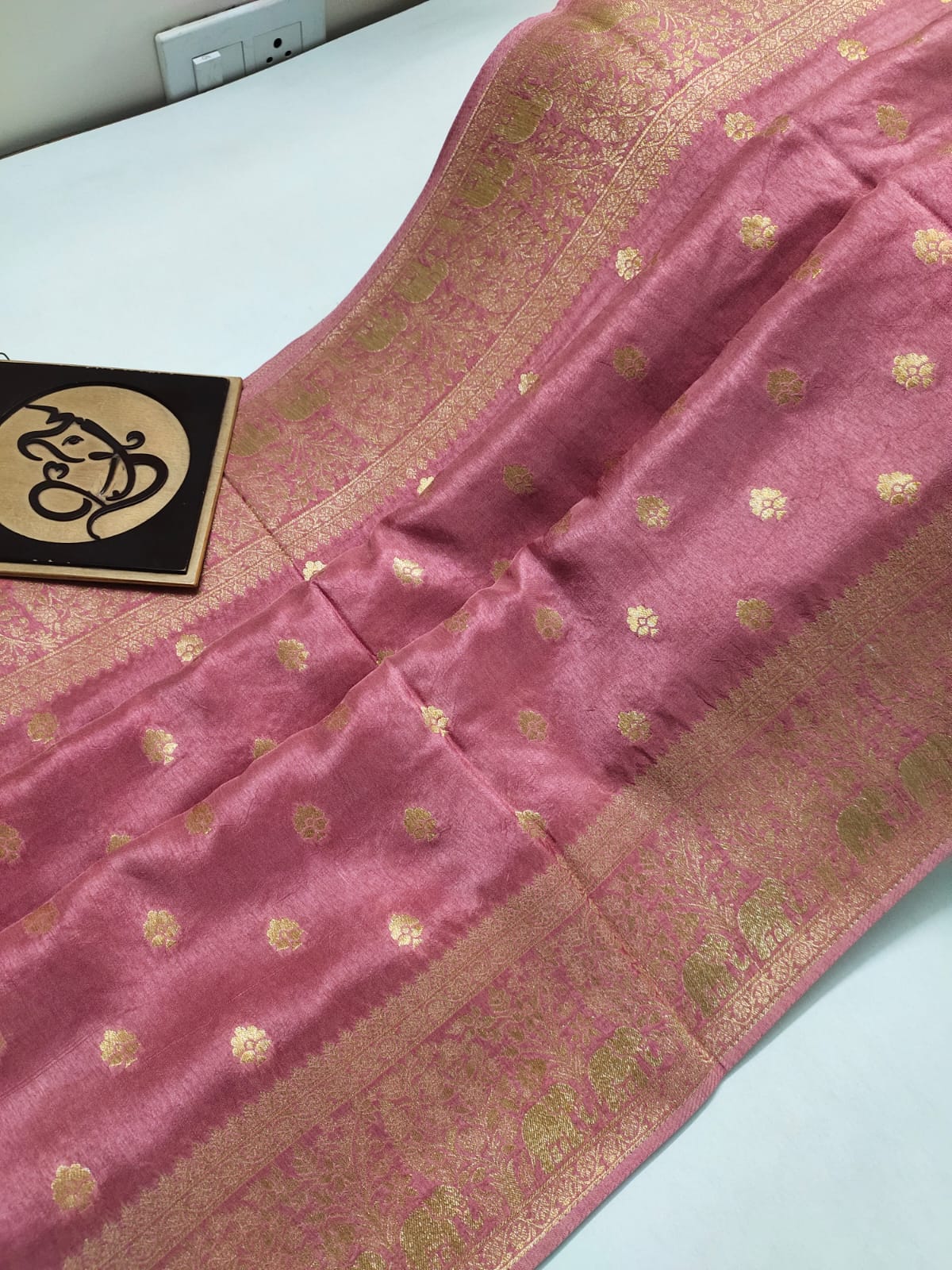 Gauri banarsi moonga saree - Saffronfashionindia