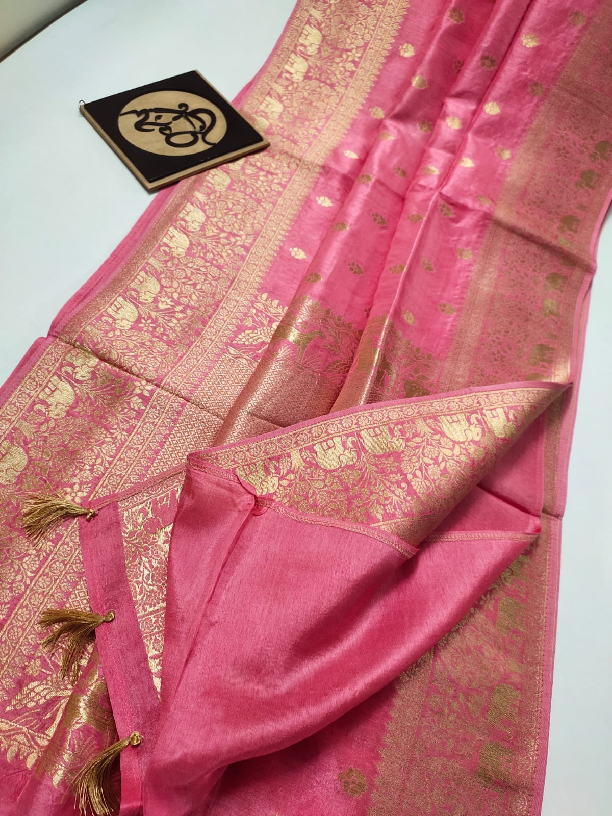 Gauri banarsi moonga saree - Saffronfashionindia