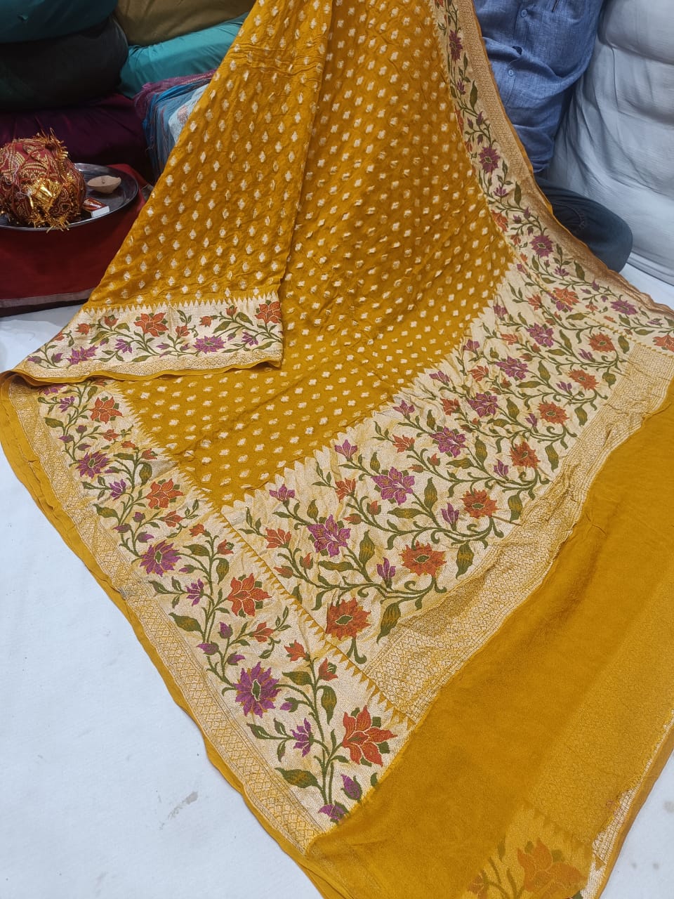 Kivasha banarsi tilfi Meenakari saree - Saffronfashionindia