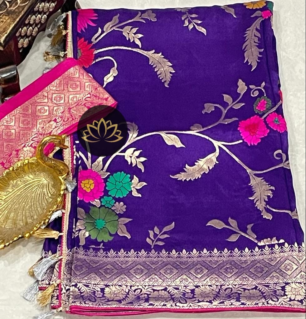 Hameshi moonga banarsi saree - Saffronfashionindia